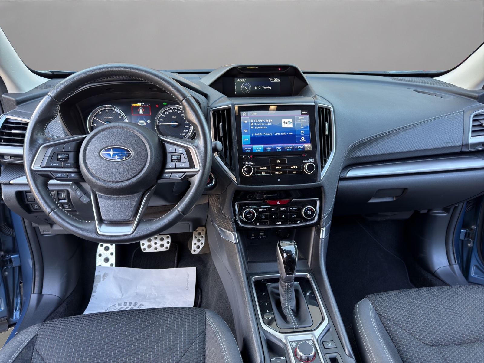 SUBARU Forester 2.0i e-Boxer Swiss Plus Lineartronic-image-13