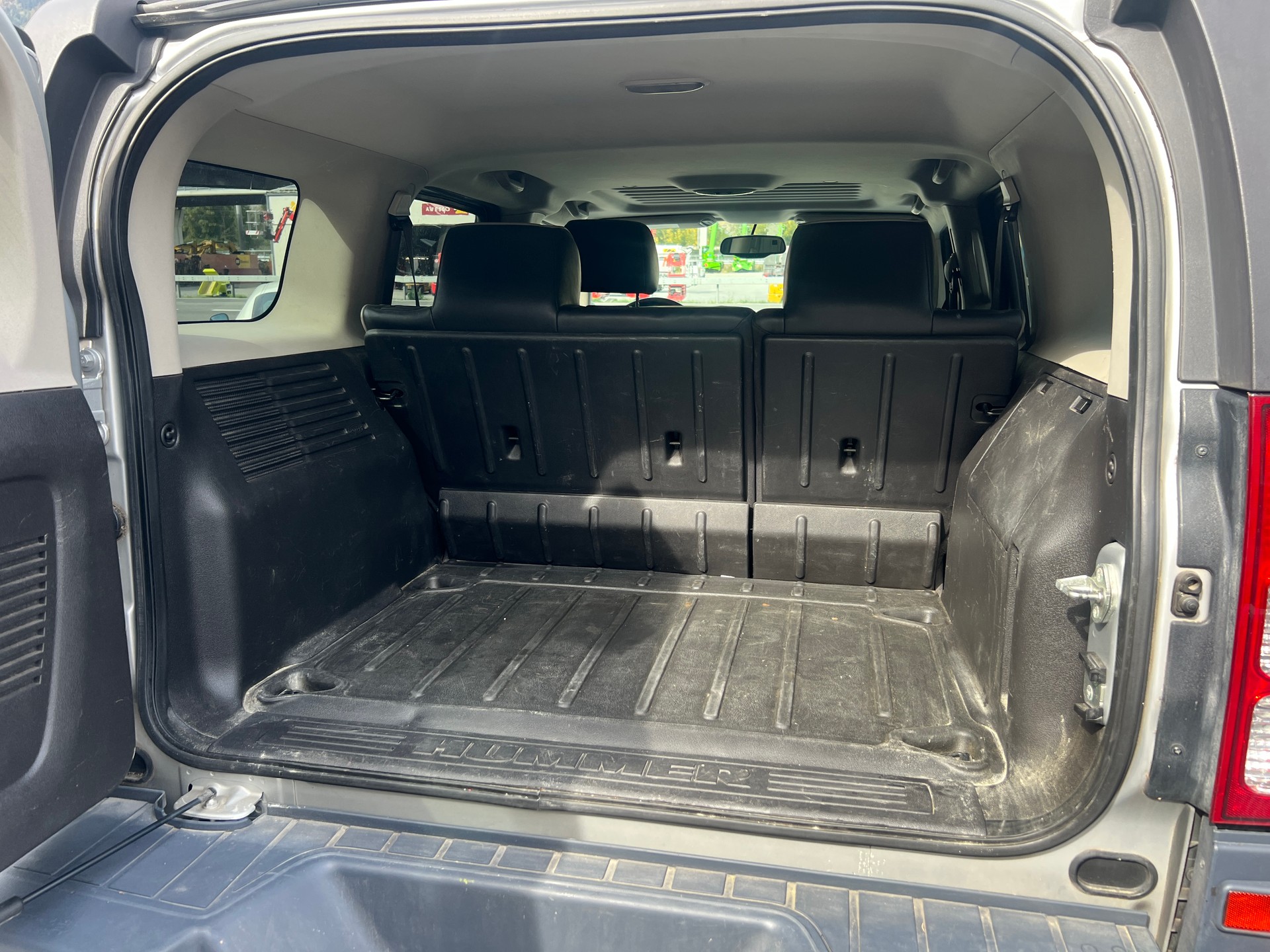 HUMMER 3.7 AWD ALLRAD-image-11