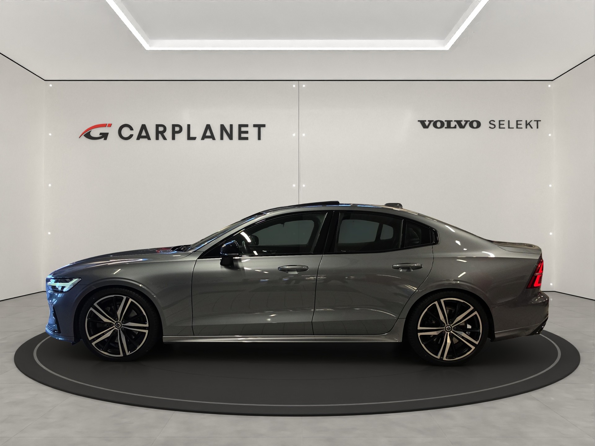 VOLVO S60 2.0 T6 R-Design AWD-image-4