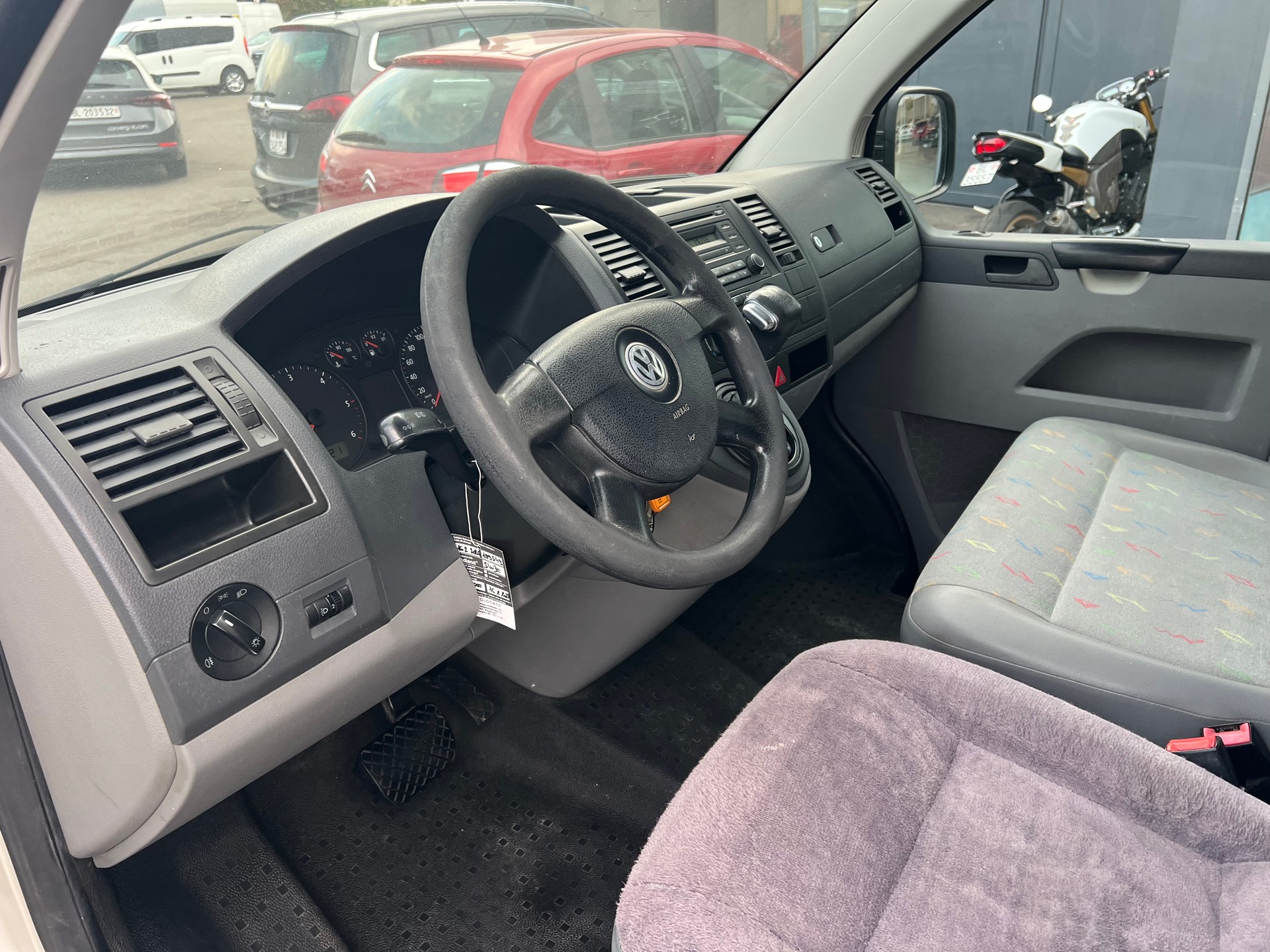 VW T5 2.5 TDI PD Langversion Automat-image-12