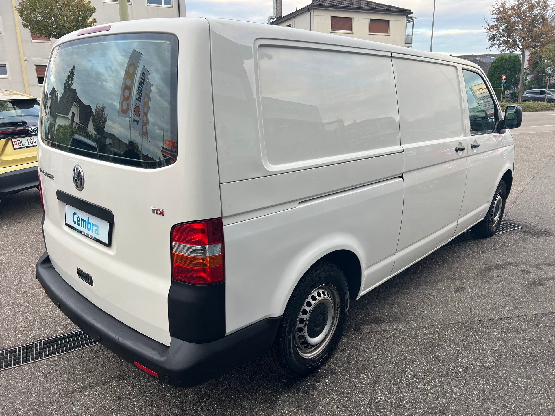 VW T5 2.5 TDI PD Langversion Automat-image-6
