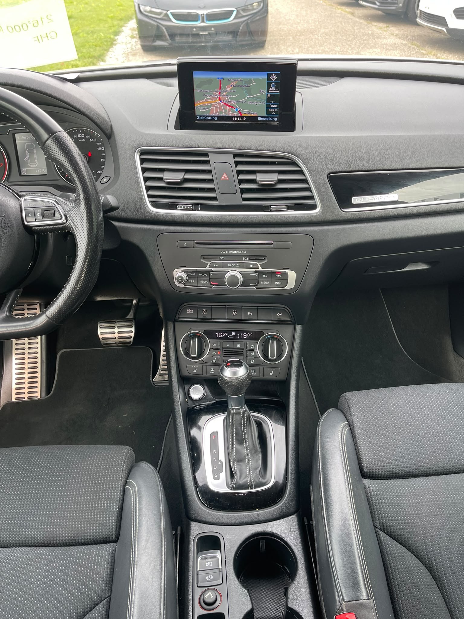 AUDI Q3 2.0 TFSI sport quattro S-tronic-image-8
