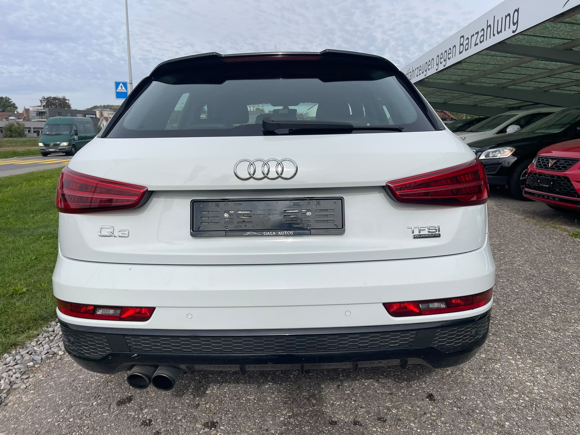 AUDI Q3 2.0 TFSI sport quattro S-tronic-image-5