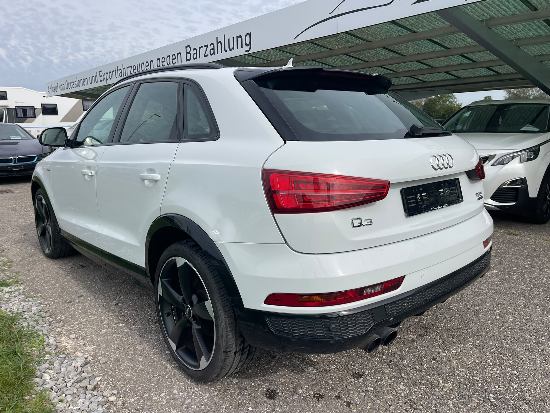 AUDI Q3 2.0 TFSI sport quattro S-tronic-image-3