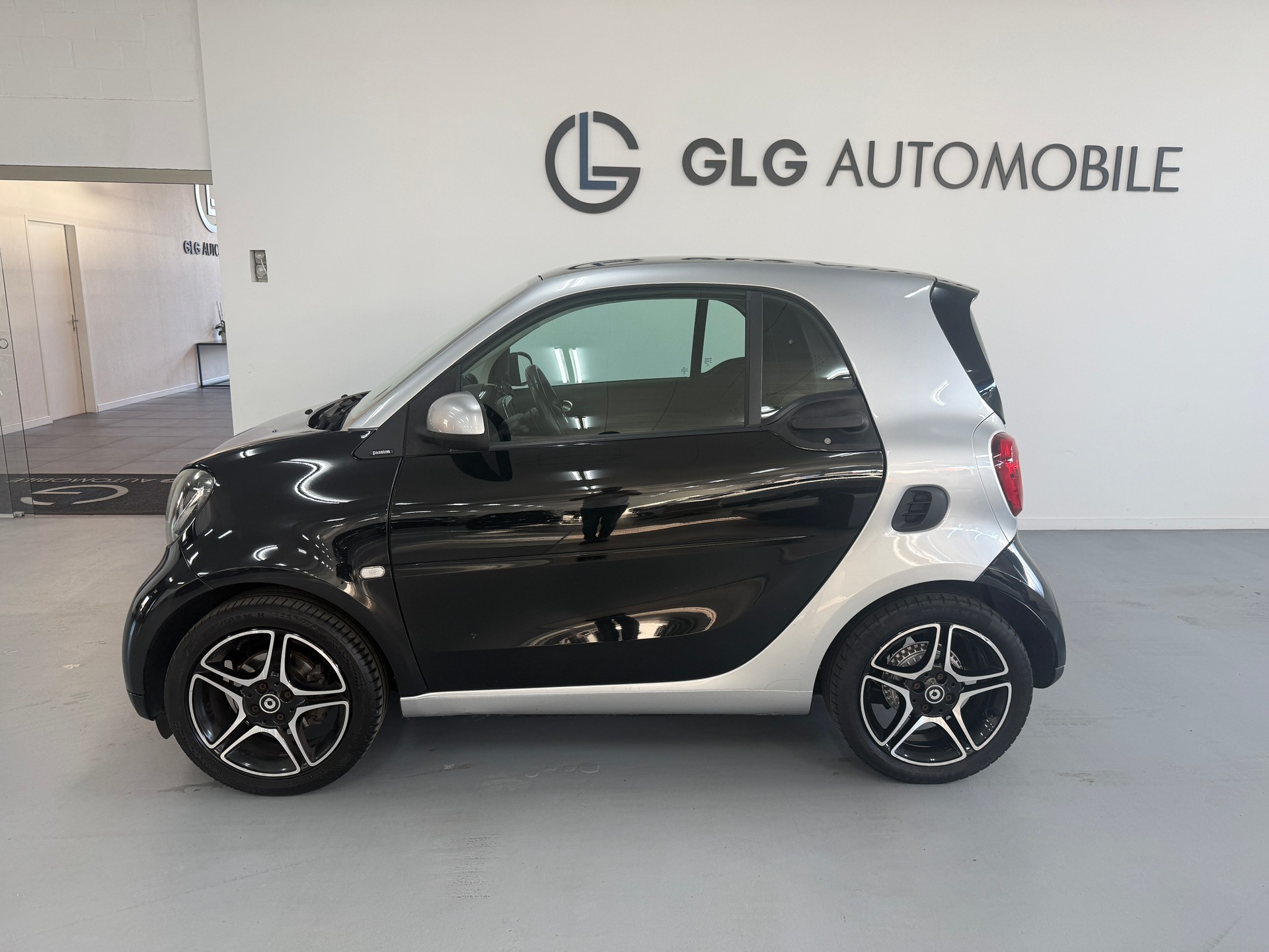 SMART fortwo passion twinmatic-image-1
