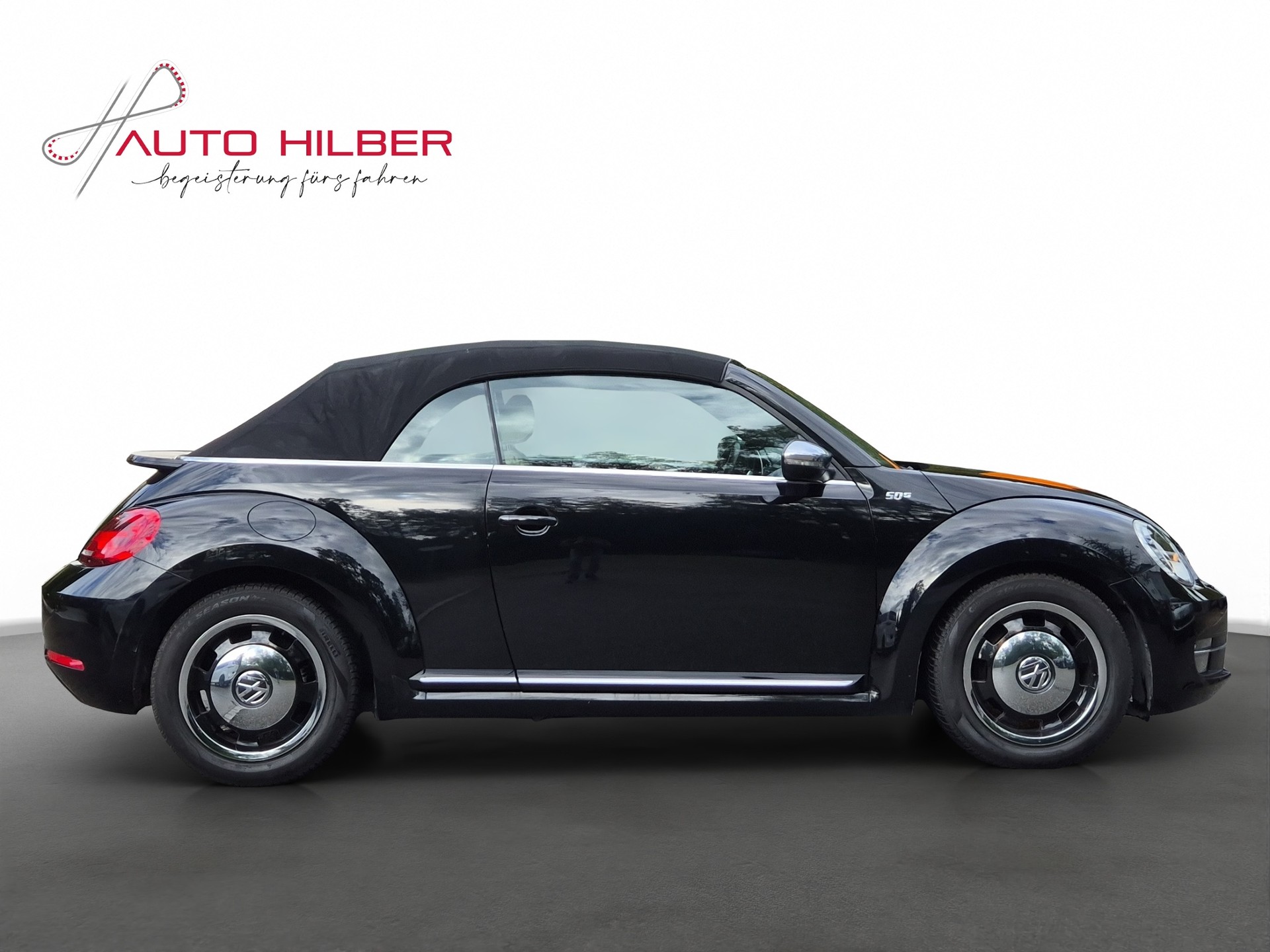 VW Beetle Cabrio 1.2 TSI Design DSG-image-13