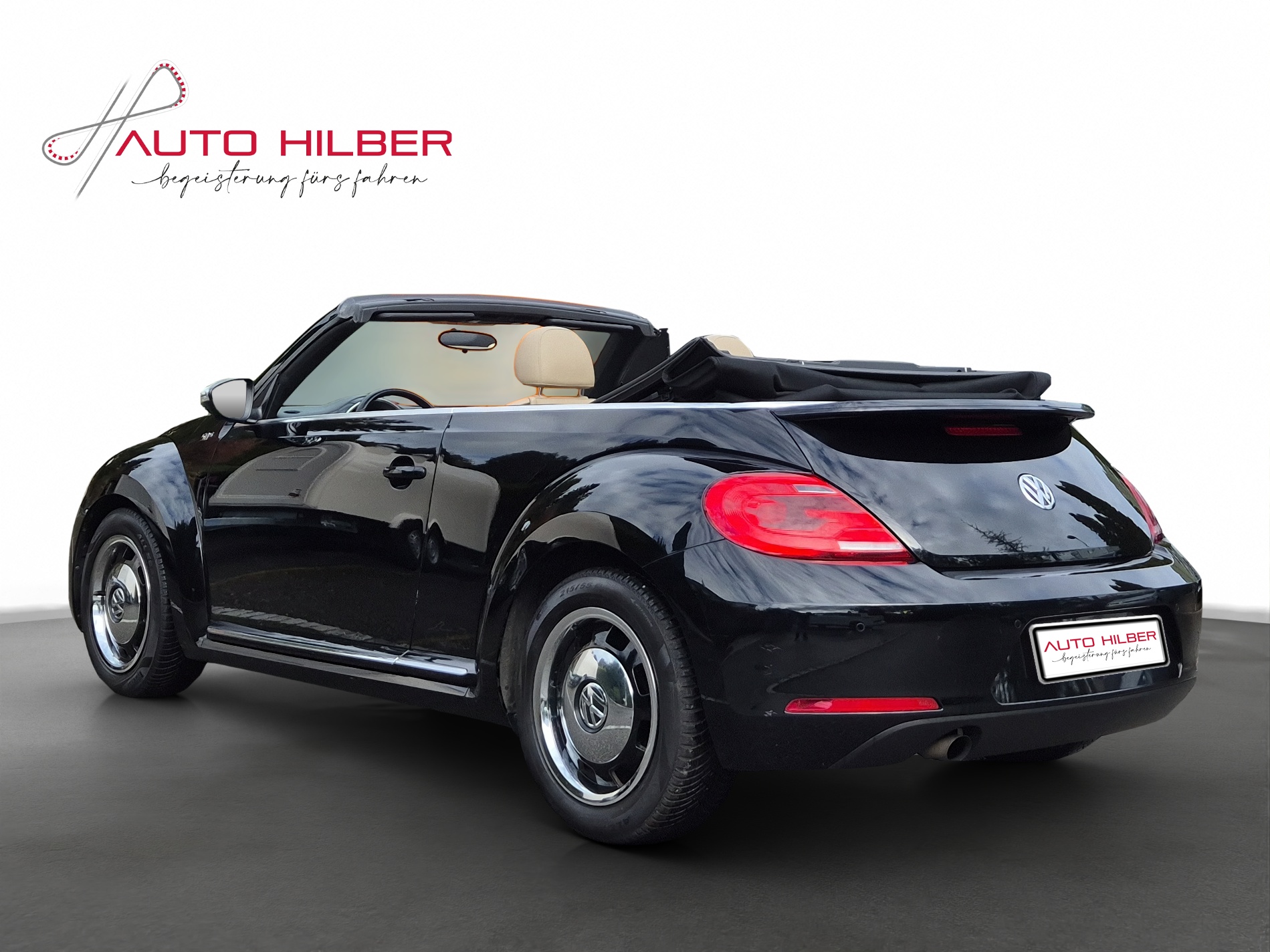 VW Beetle Cabrio 1.2 TSI Design DSG-image-4