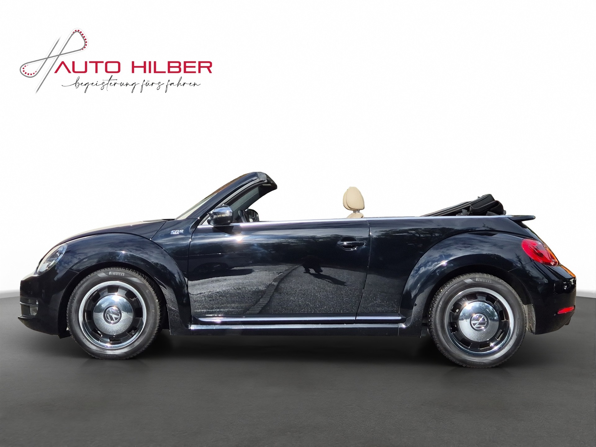 VW Beetle Cabrio 1.2 TSI Design DSG-image-2