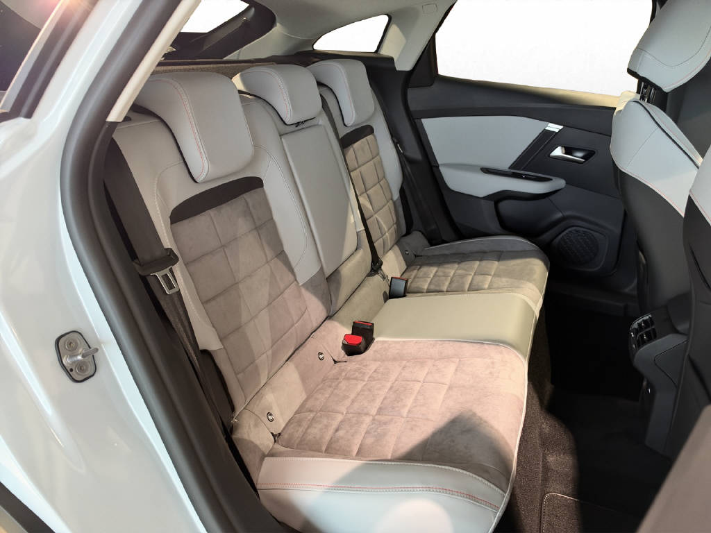 CITROEN C4 1.2 Hybrid Millésime-image-12