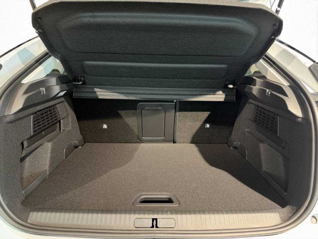 CITROEN C4 1.2 Hybrid Millésime-image-8