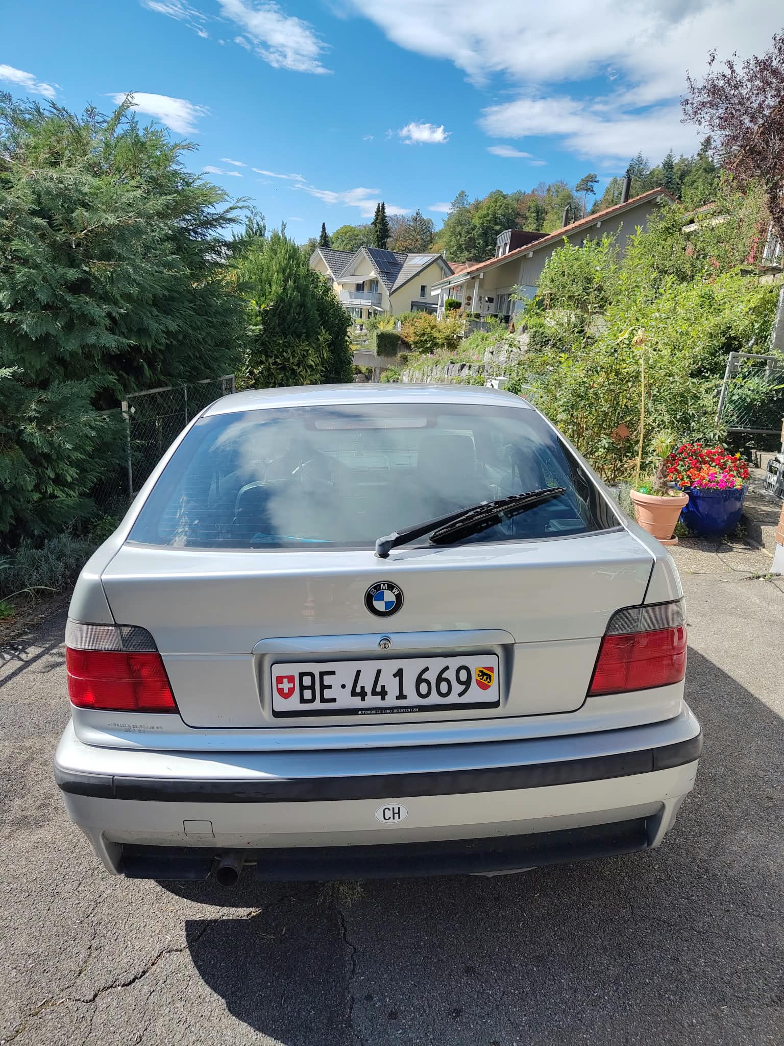 BMW 316i 1.9-image-3
