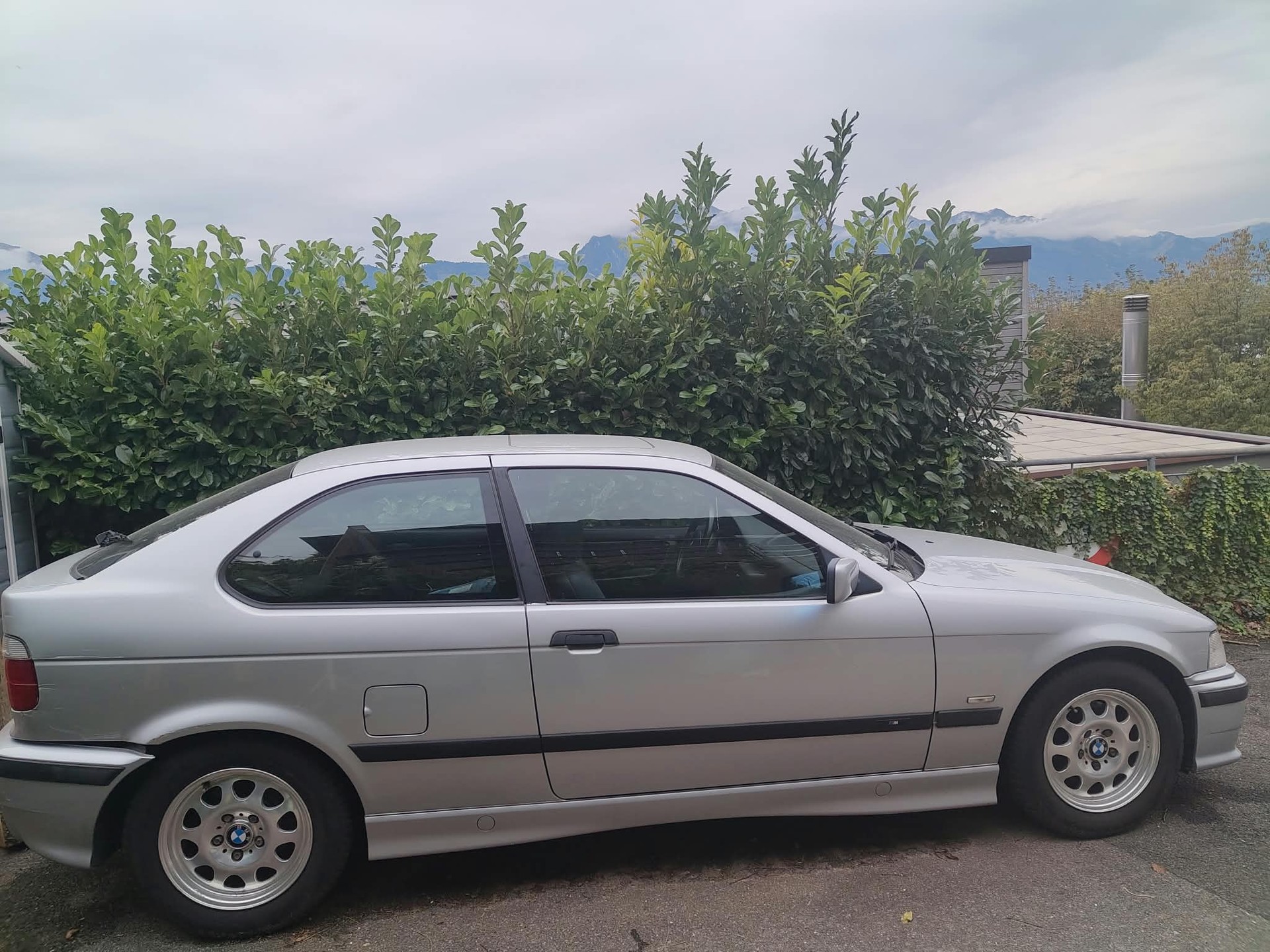 BMW 316i 1.9-image-2