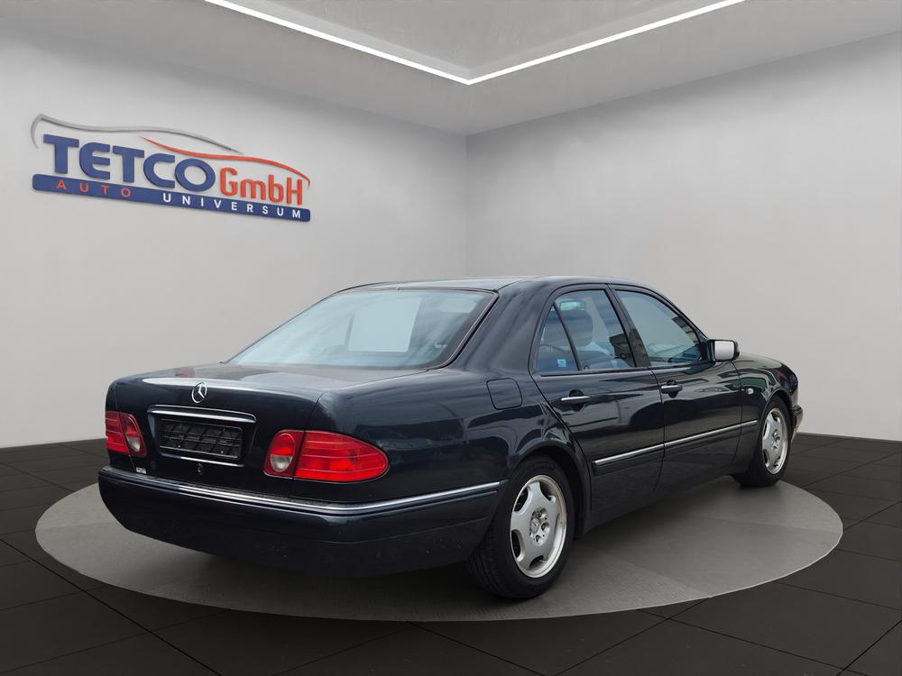 MERCEDES-BENZ E 320 Avantgarde Automatic-image-5