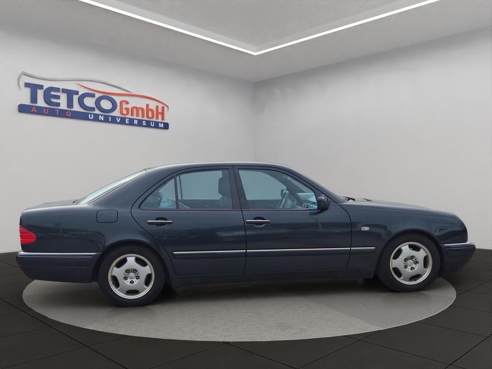 MERCEDES-BENZ E 320 Avantgarde Automatic-image-6
