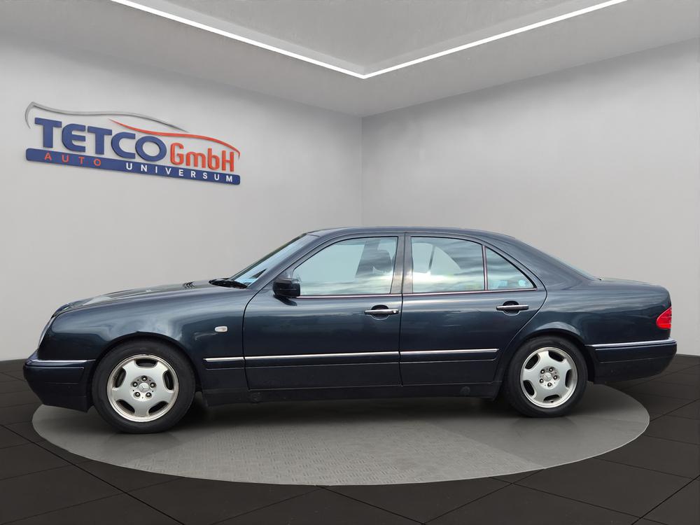 MERCEDES-BENZ E 320 Avantgarde Automatic-image-2