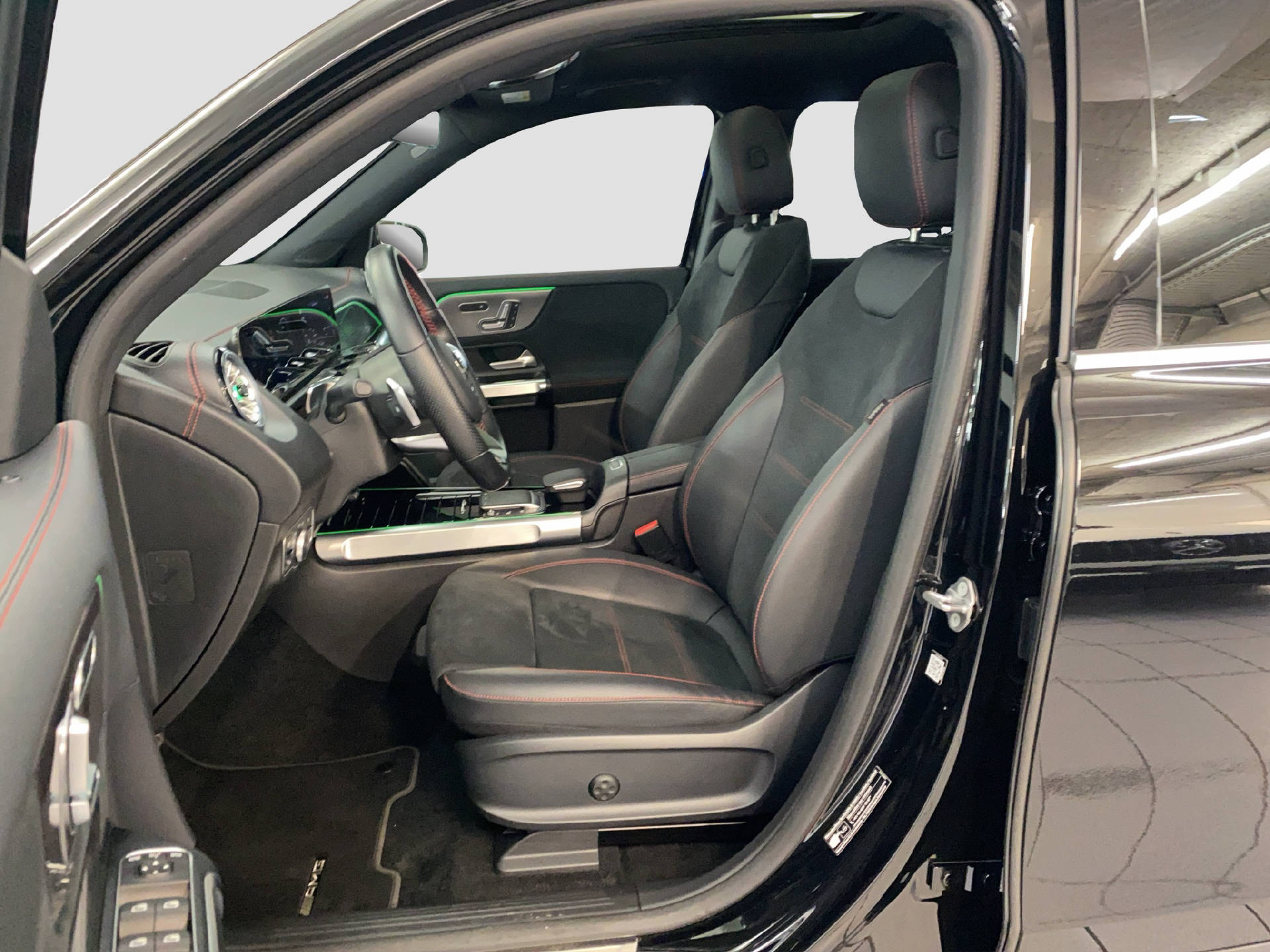 MERCEDES-BENZ EQB 350 AMG Line 4MATIC-image-6