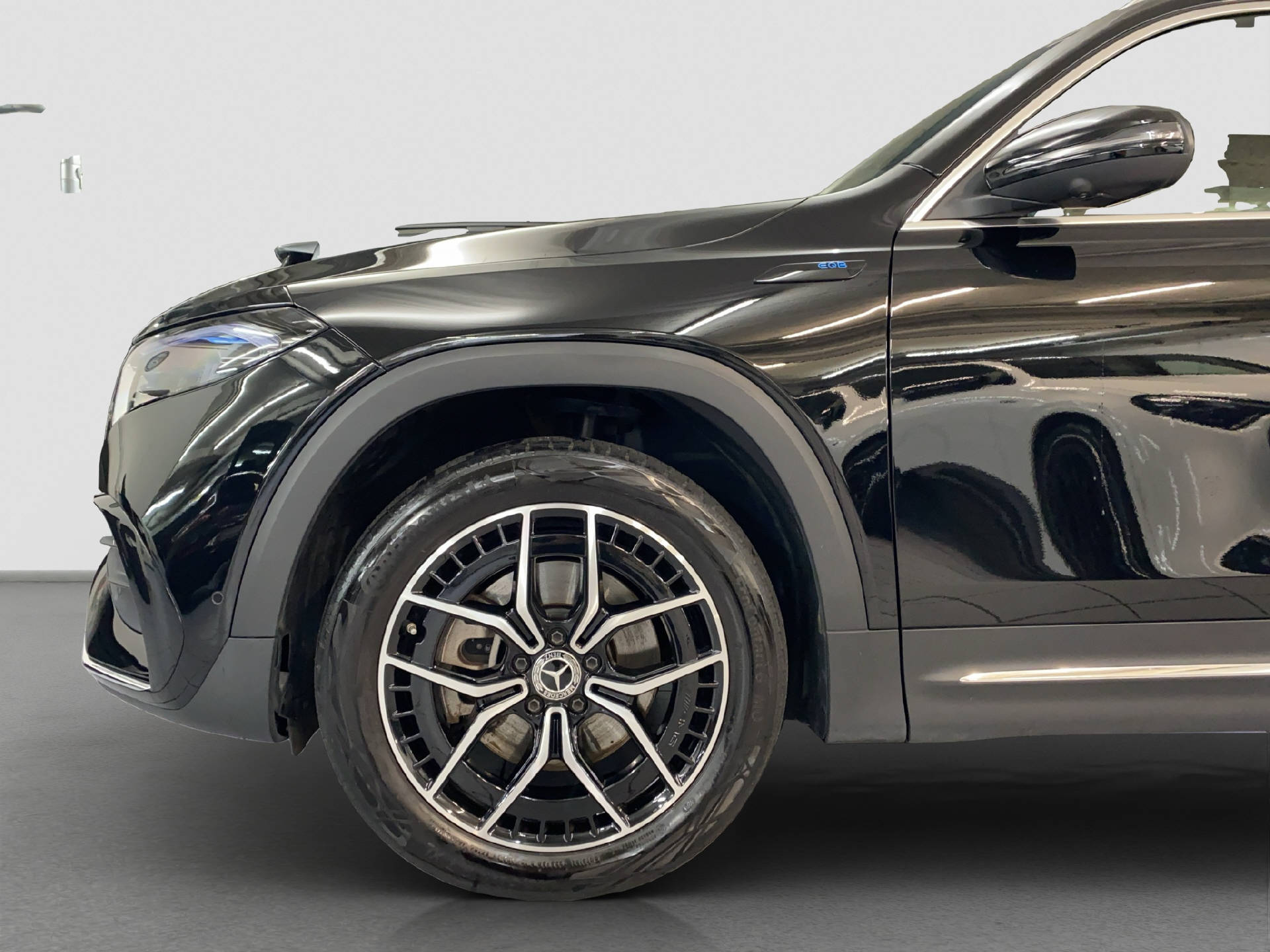 MERCEDES-BENZ EQB 350 AMG Line 4MATIC-image-5