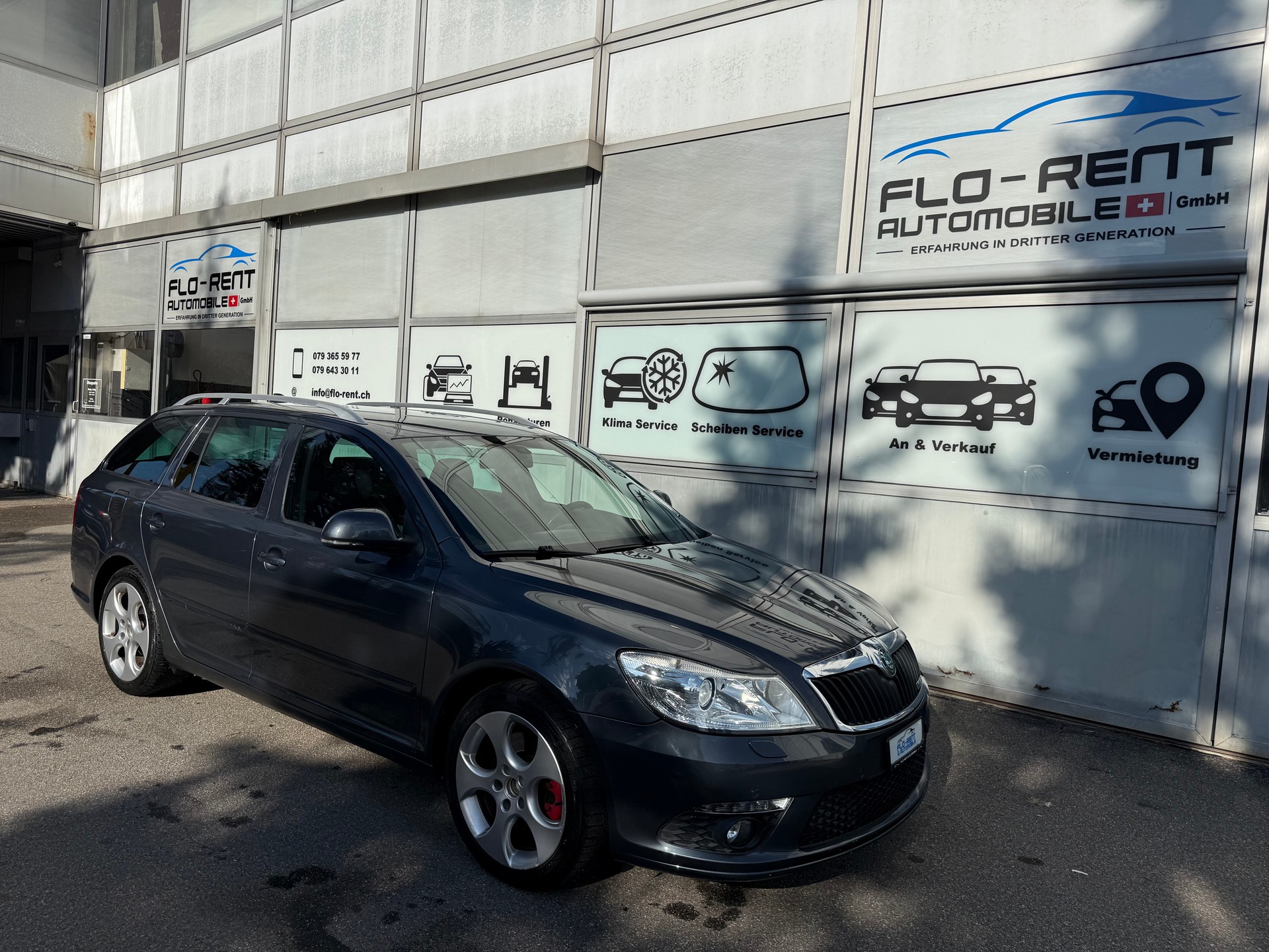 SKODA Octavia Combi 2.0 TDI RS DSG || Frisch ab MFK-image-6