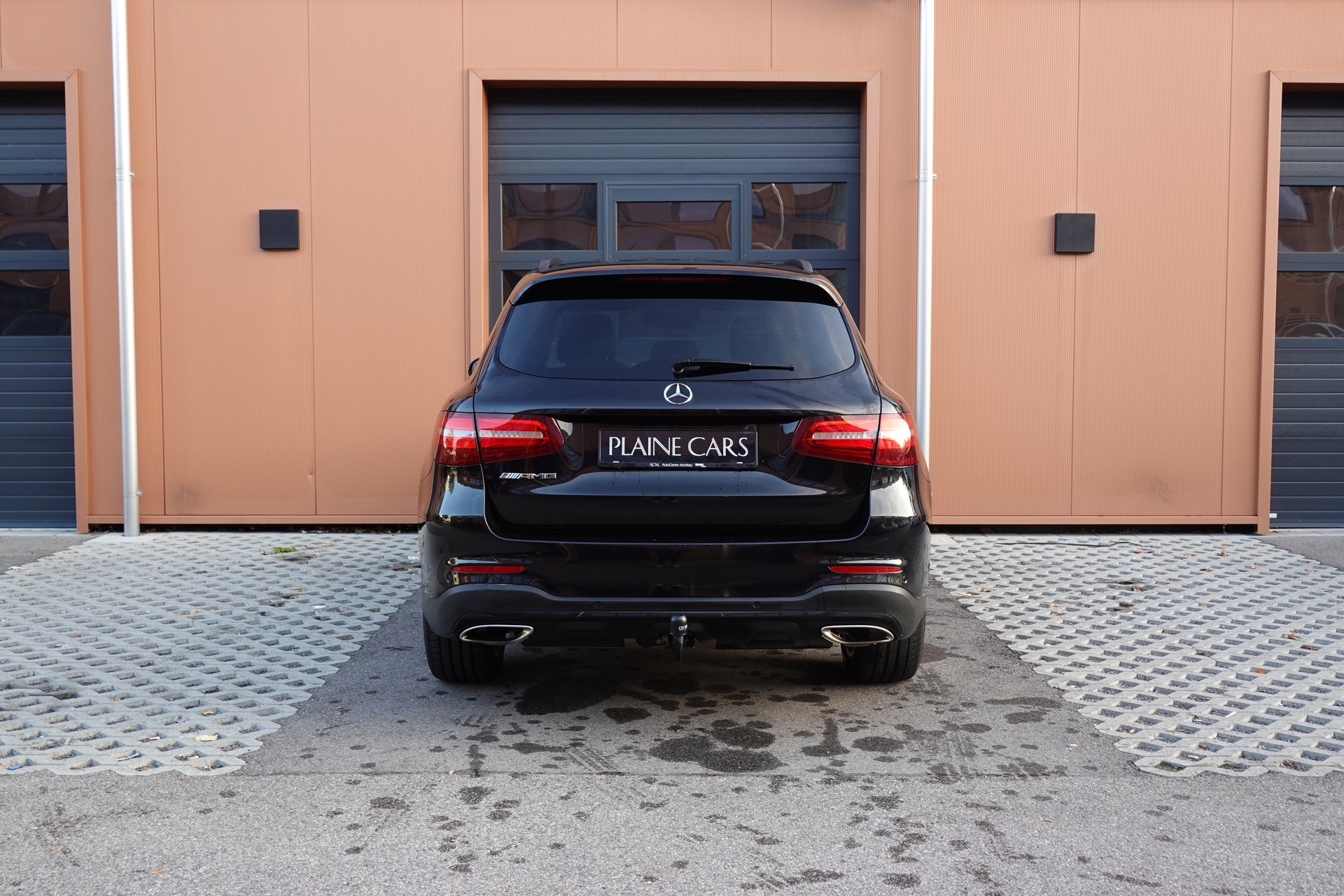 MERCEDES-BENZ GLC 250 AMG Line 4Matic "* CH Auto * Toit Ouvrant * Sièges Electriques+Chauffant * GPS * Lumière Ambiance * Volant chauffant *"-image-8