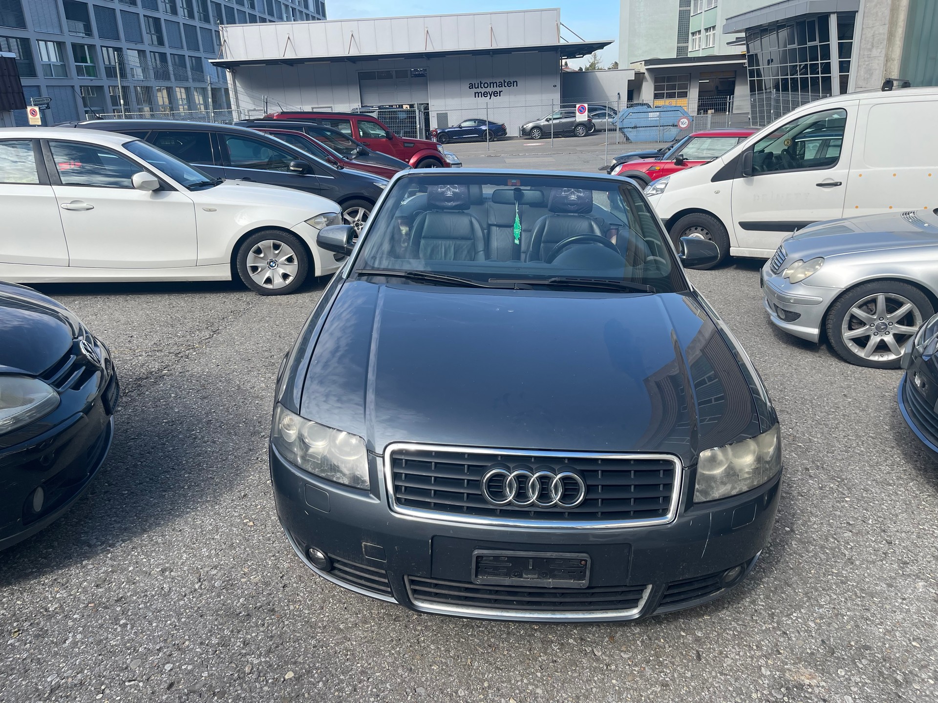 AUDI A4 Cabriolet 1.8 Turbo-image-8