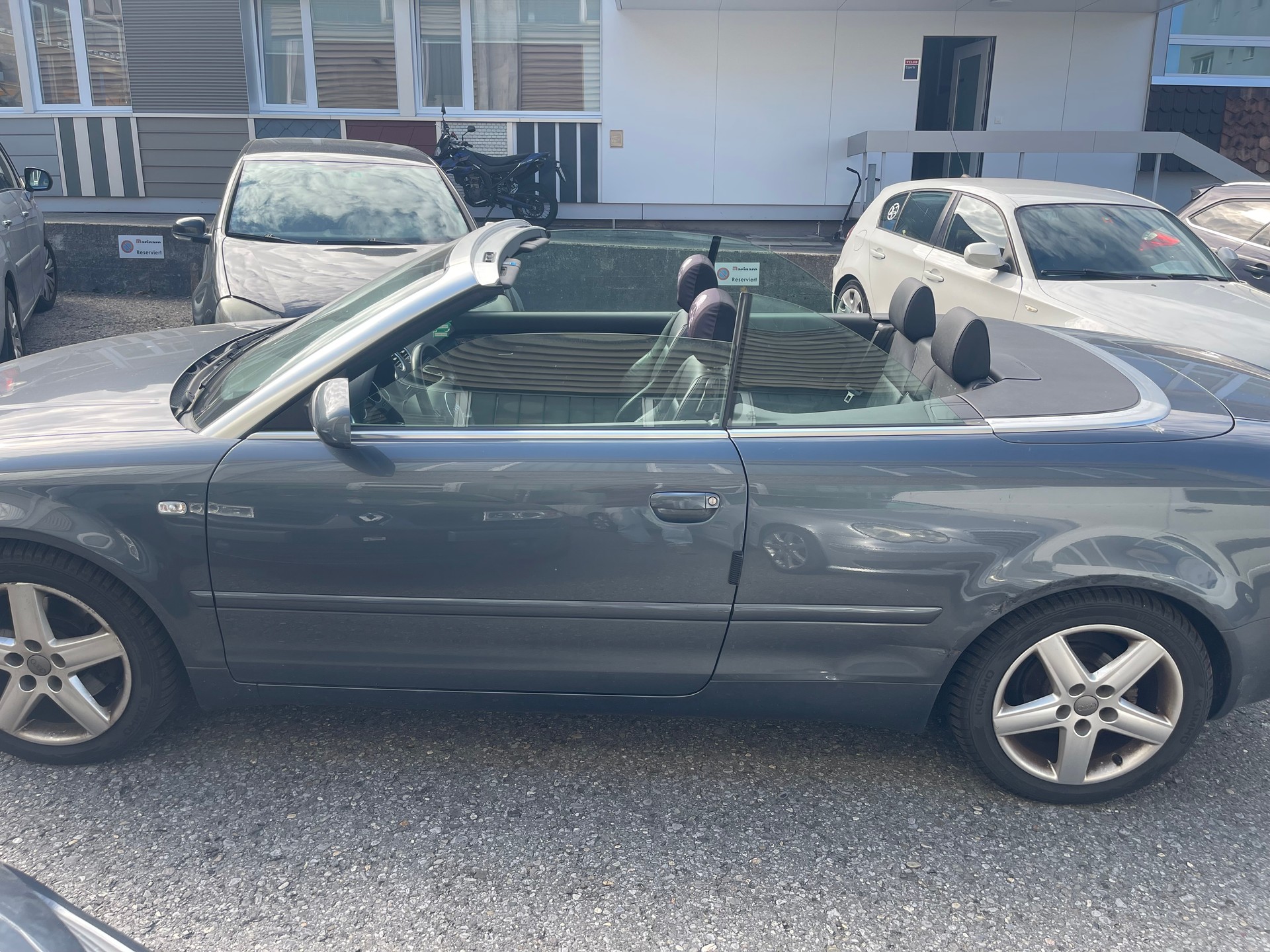 AUDI A4 Cabriolet 1.8 Turbo-image-6