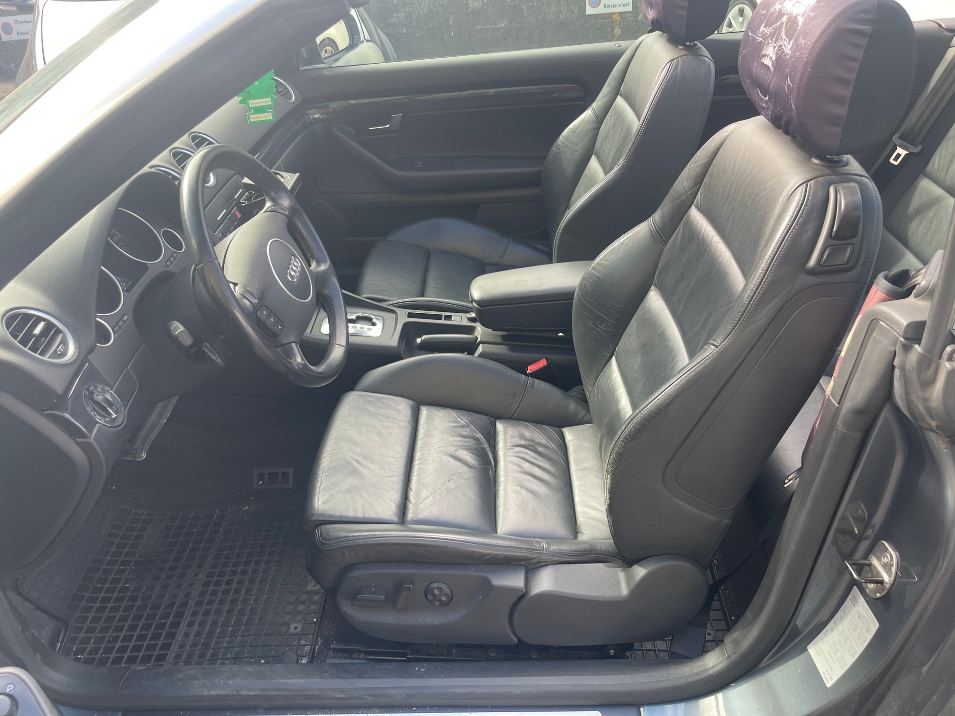 AUDI A4 Cabriolet 1.8 Turbo-image-5