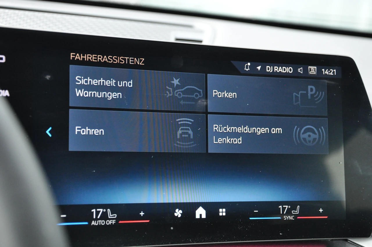 BMW X1 xDrive 23i 48V M Sport Pro-image-20