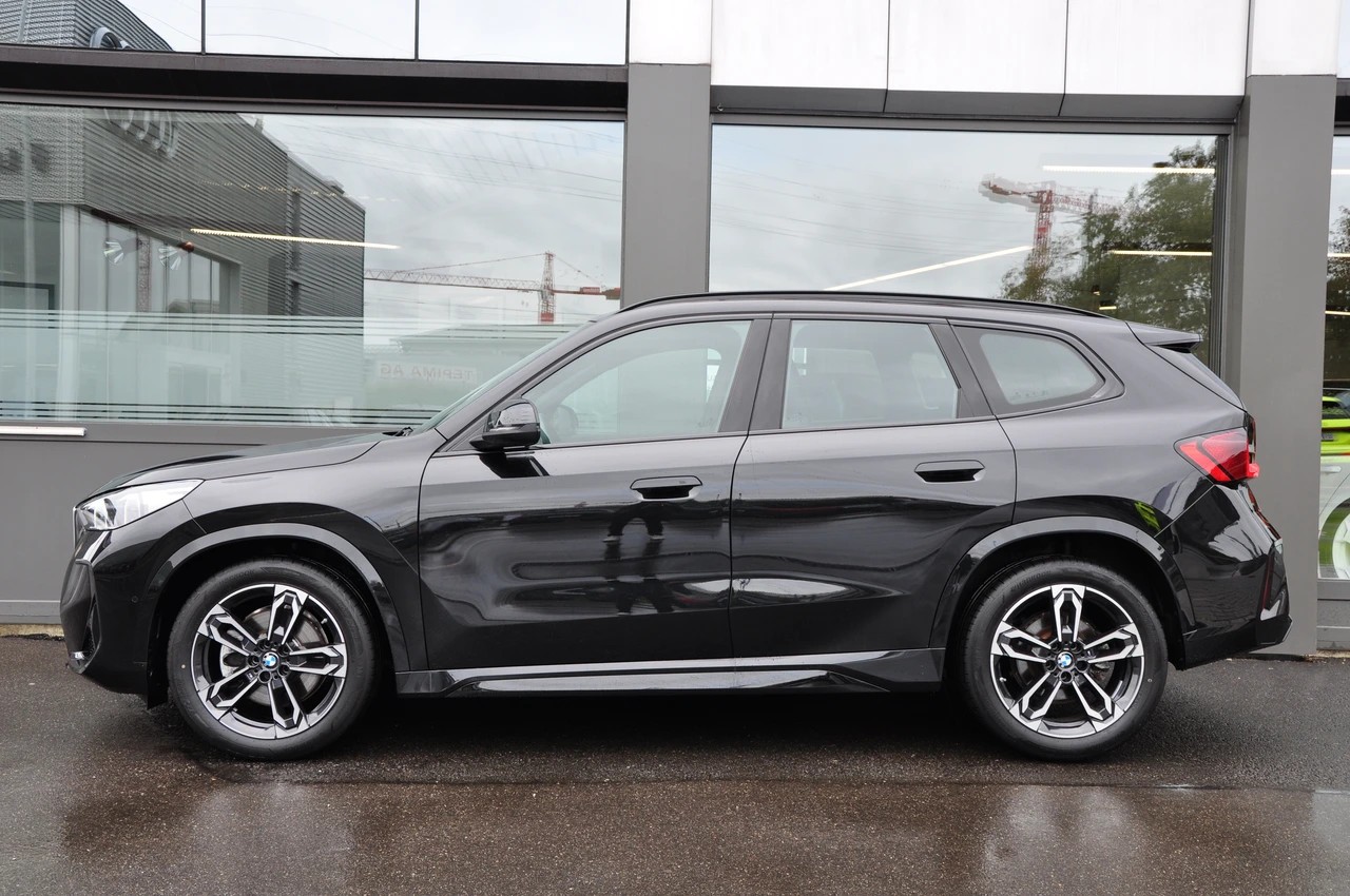 BMW X1 xDrive 23i 48V M Sport Pro-image-5