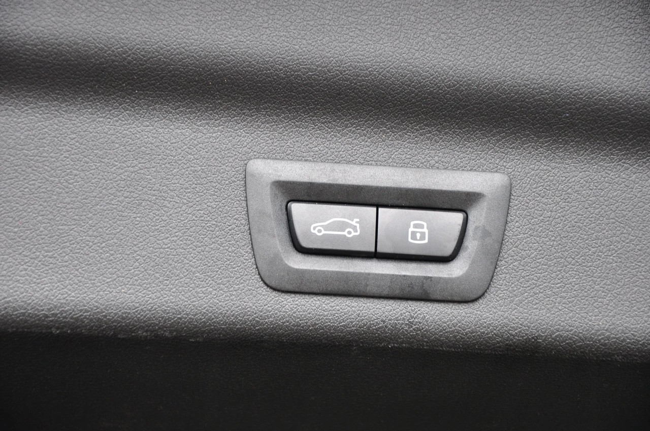 BMW X1 xDrive 23i 48V M Sport Pro-image-21