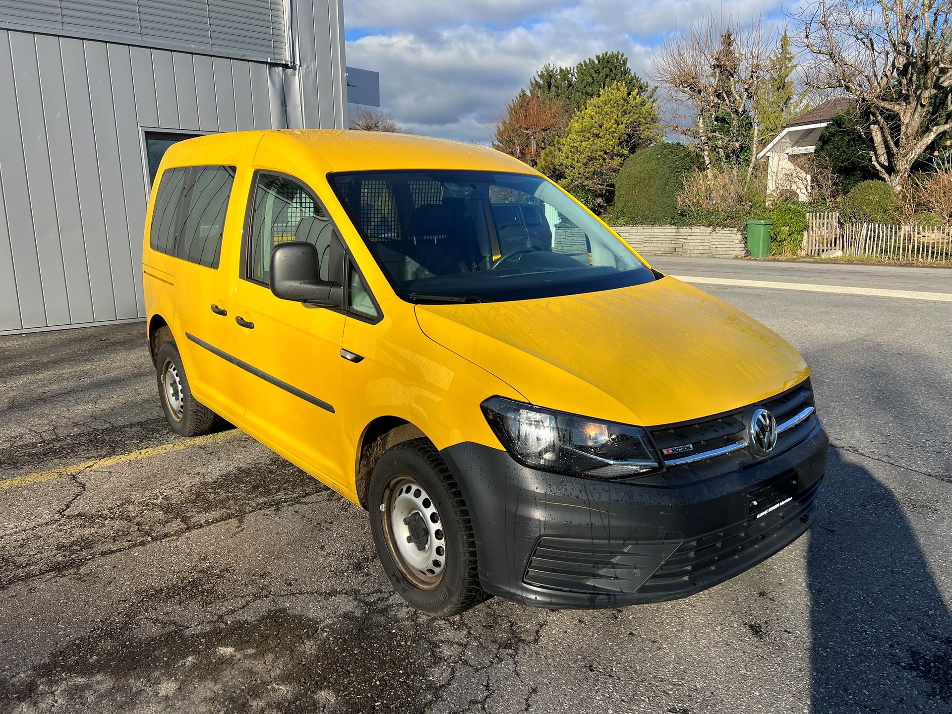 VW CADDY 2.0D 4 MOTION-image-1