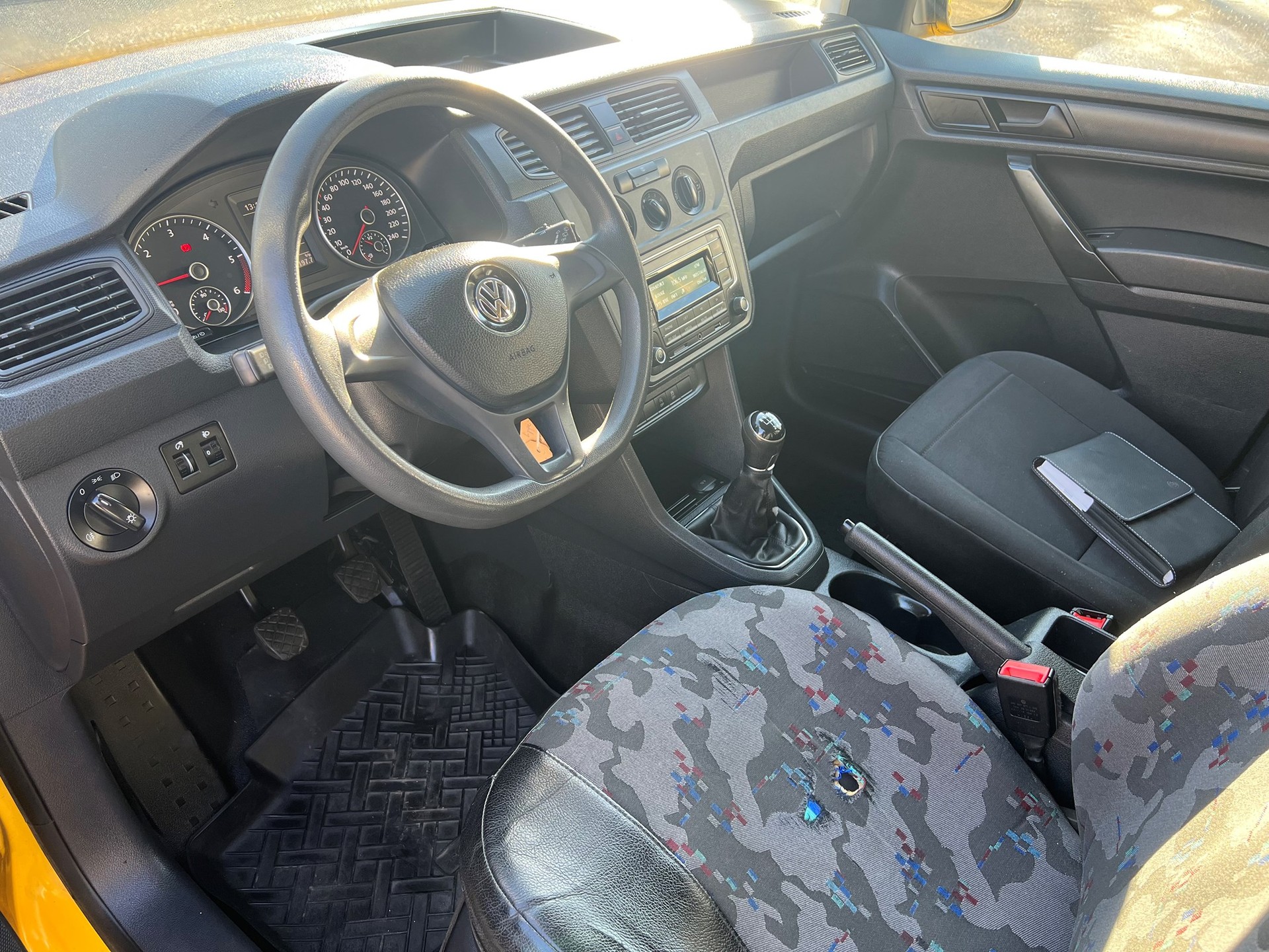 VW CADDY 2.0D 4 MOTION-image-6