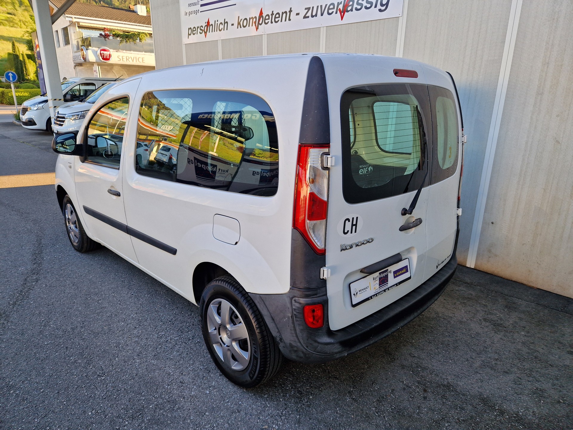 RENAULT KANGOO Expr. 1.2 TCe 115 Access S/S-image-2