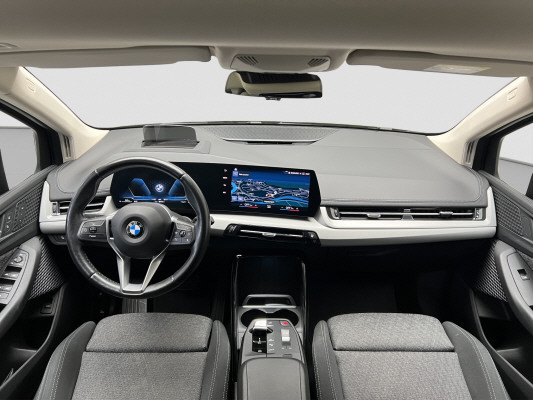 BMW 218d Active Tourer DKG-image-10