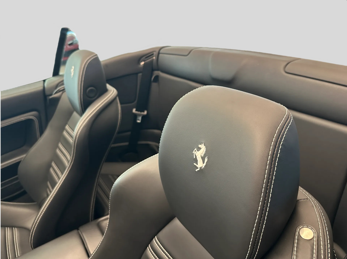 FERRARI California Trenta 490 cv-image-13
