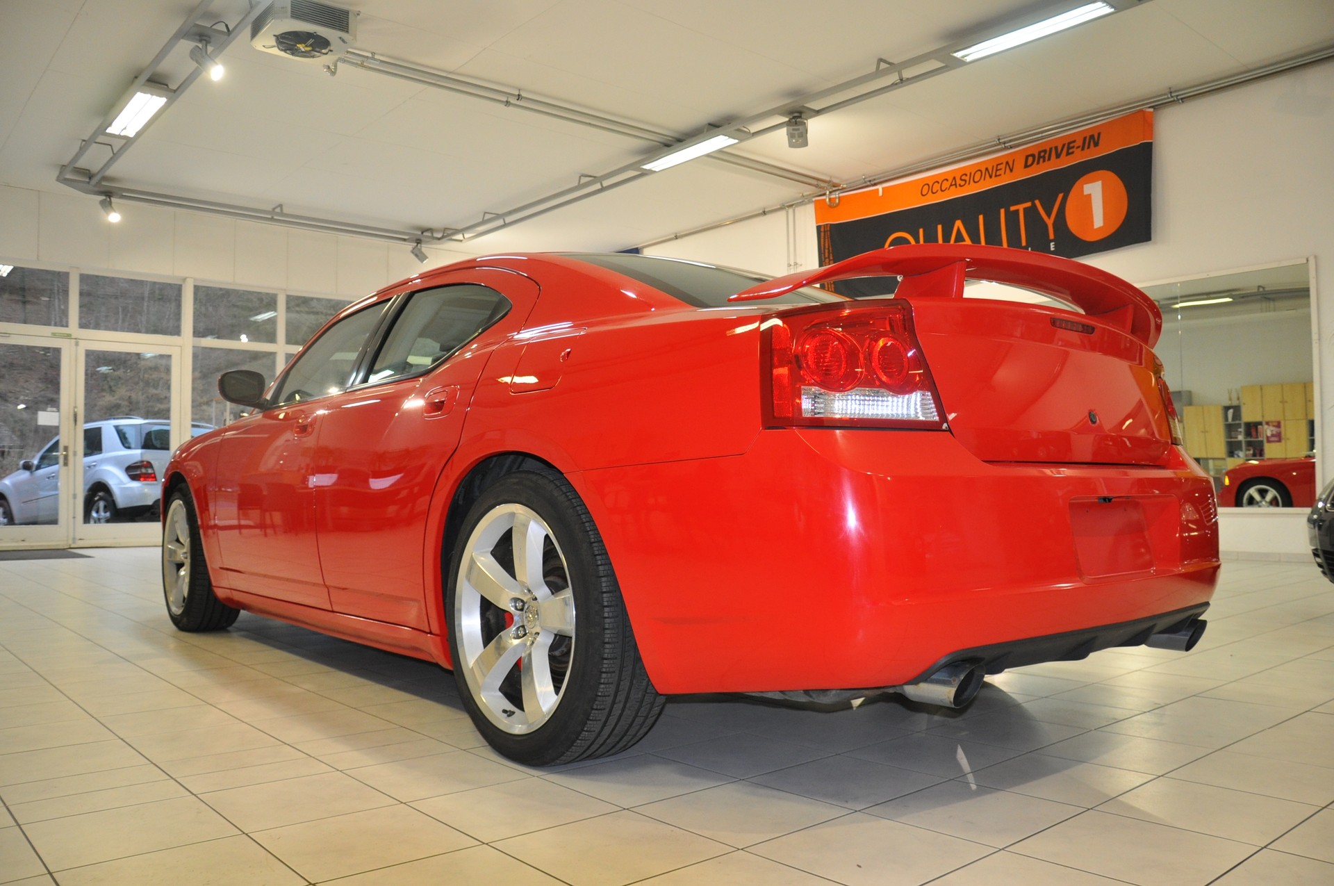 DODGE SRT-8  6.1-image-12