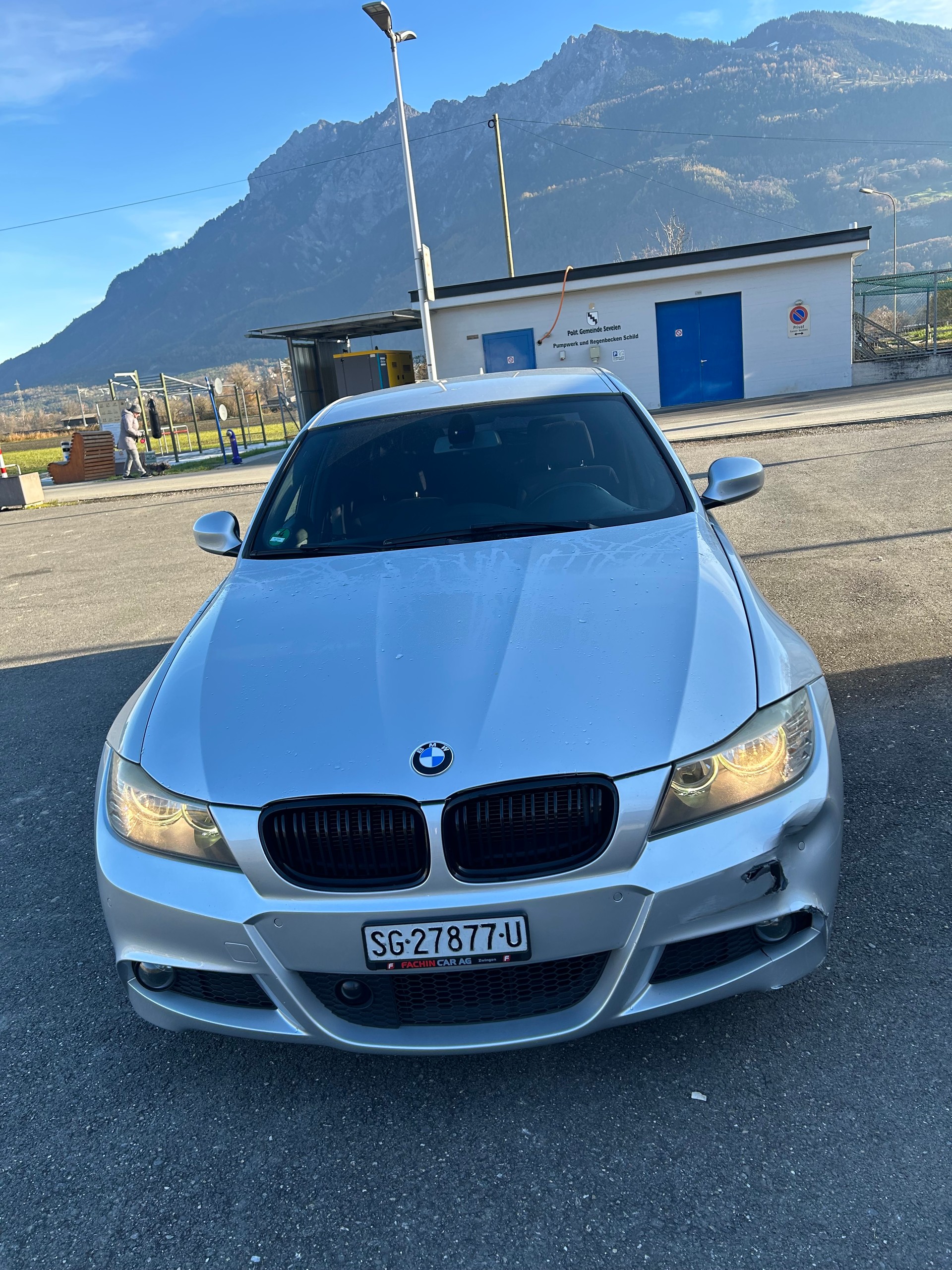 BMW 325i xDrive Touring Steptronic-image-8