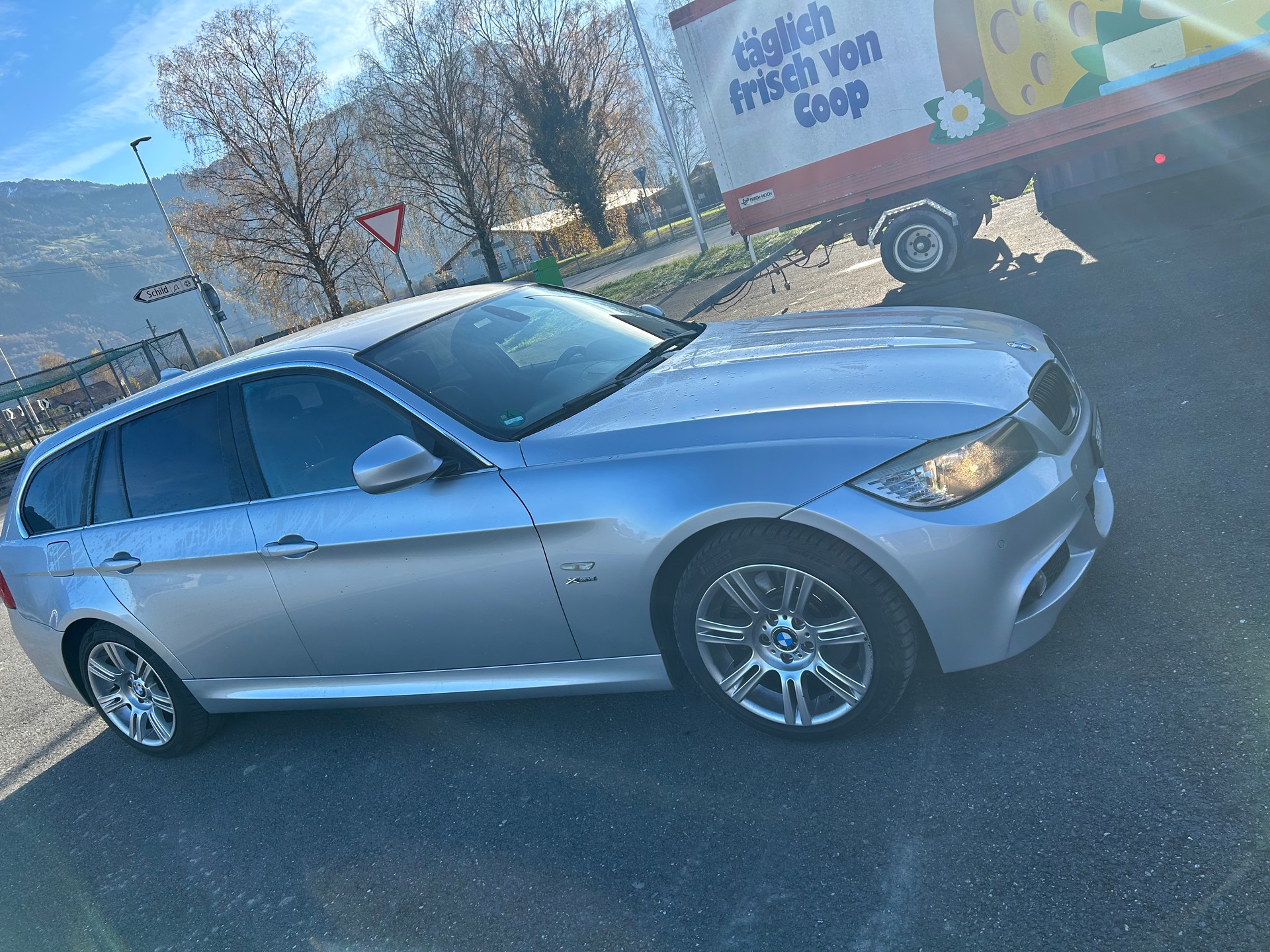 BMW 325i xDrive Touring Steptronic-image-4