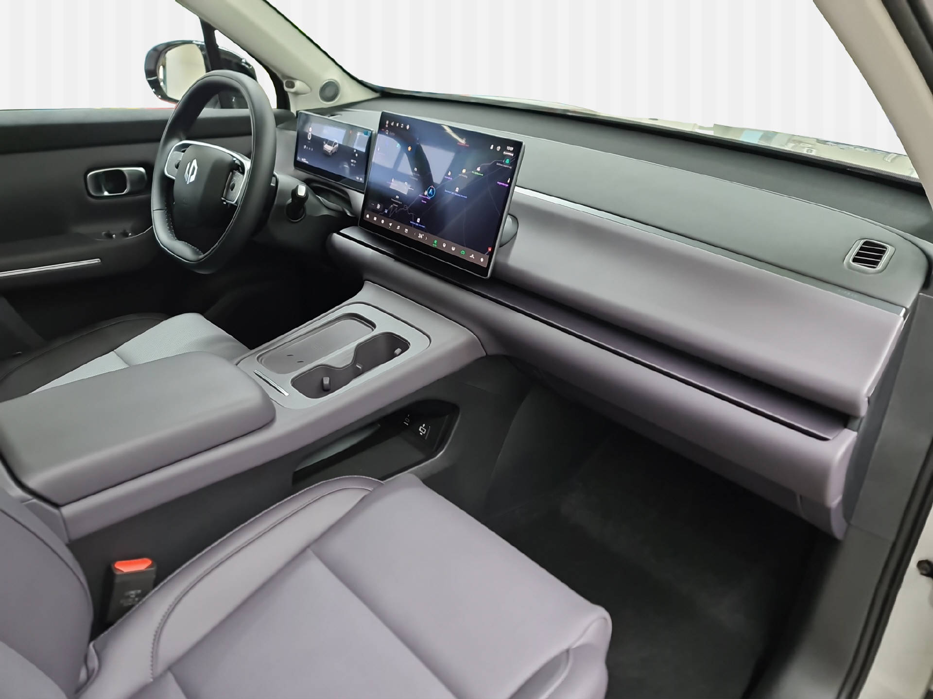 LEAPMOTOR C10 EV-image-8