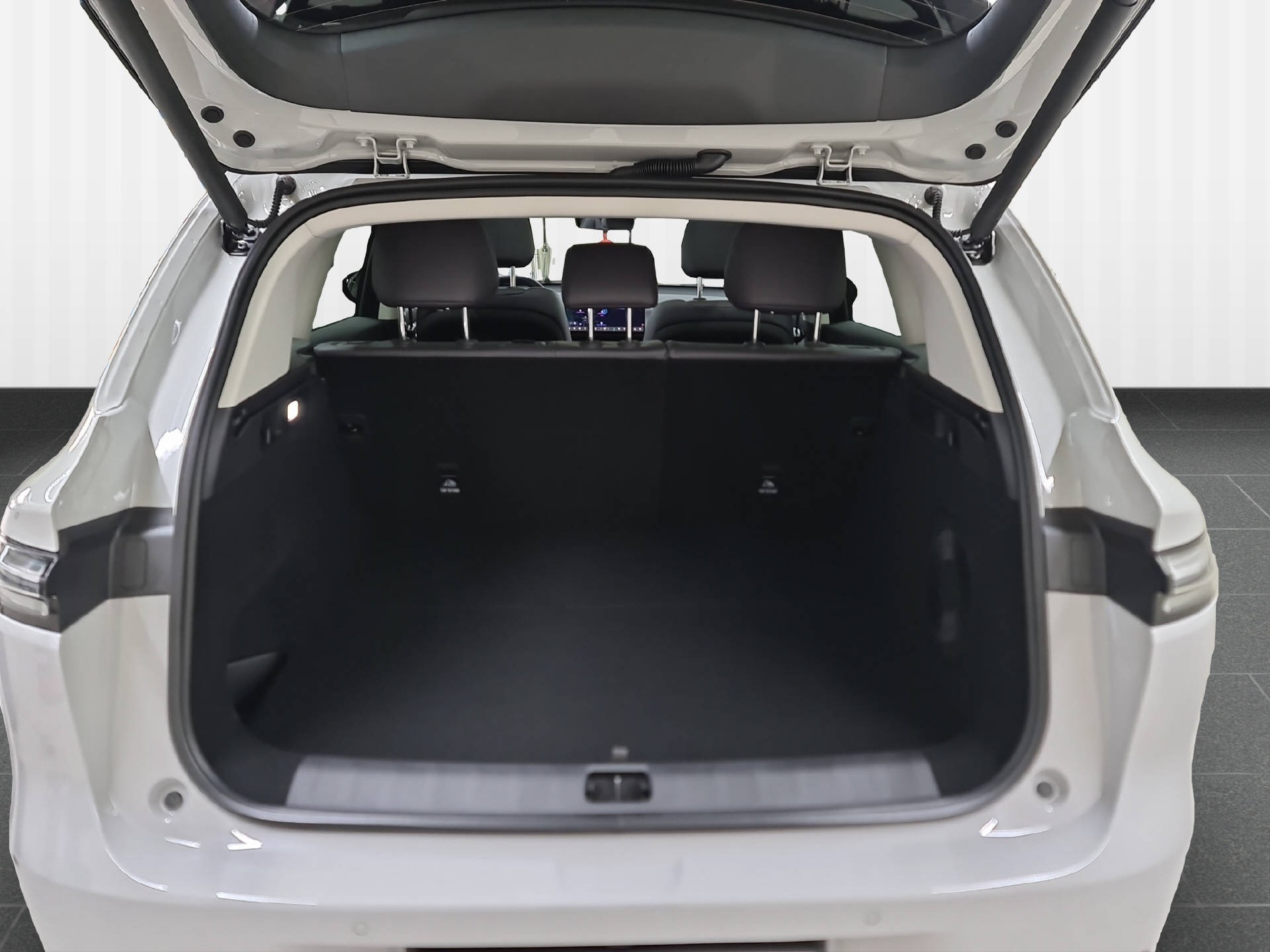 LEAPMOTOR C10 EV-image-9