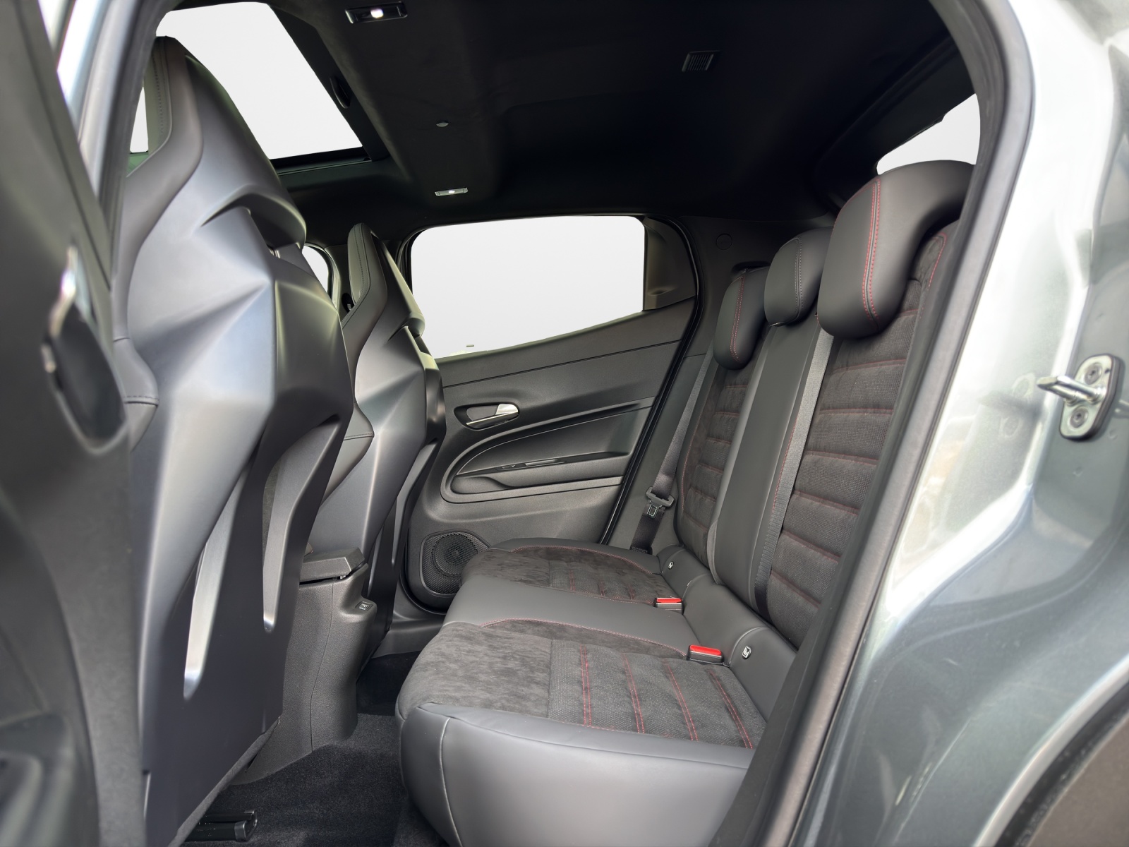 ALFA ROMEO Junior 1.2 Ibrida Speciale SPORT TECH SKY-image-7