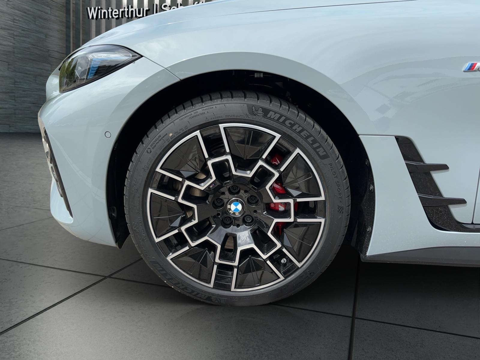 BMW i4 xDrive 40 M Sport Pro-image-8