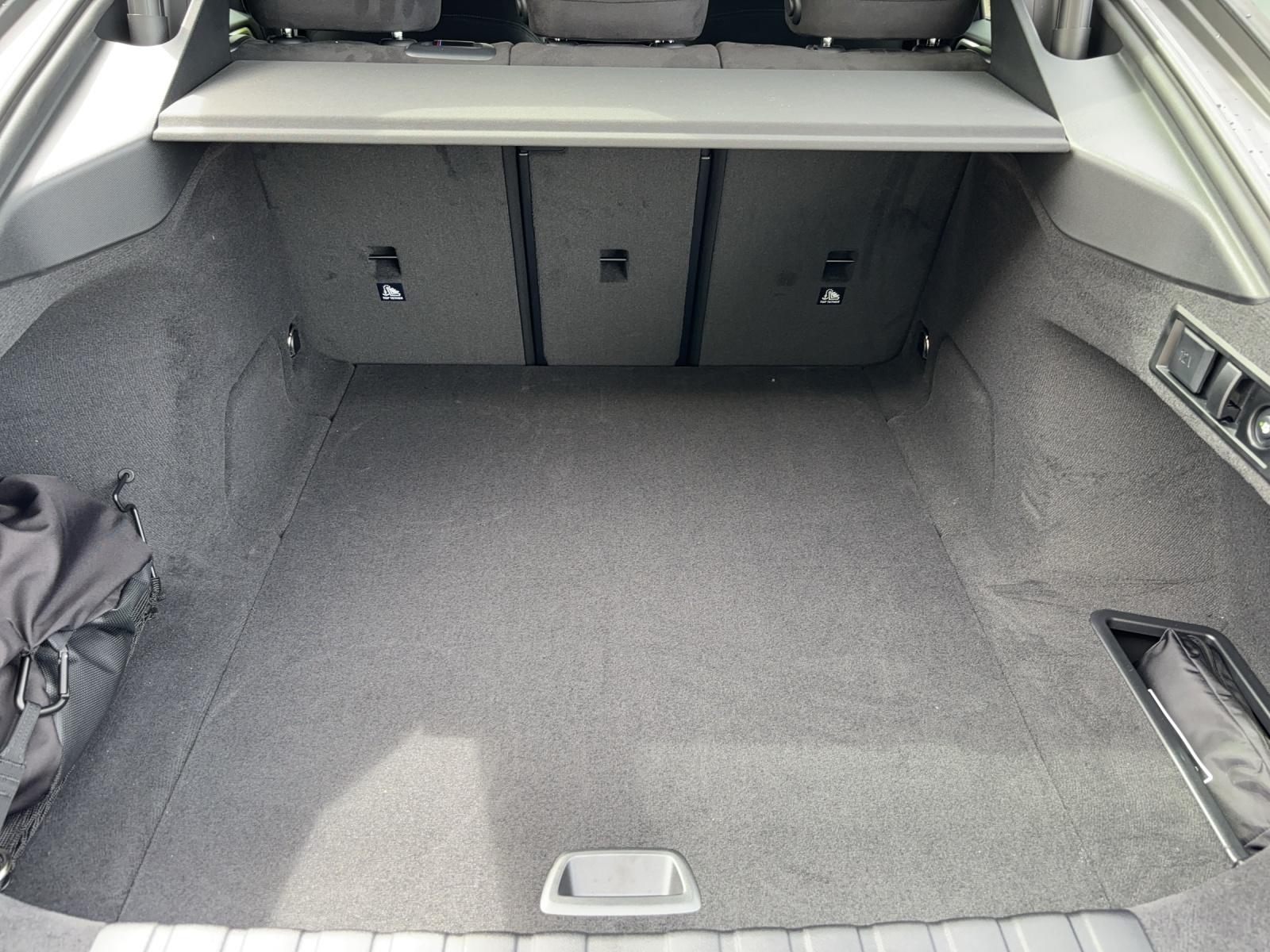 BMW i4 xDrive 40 M Sport Pro-image-14
