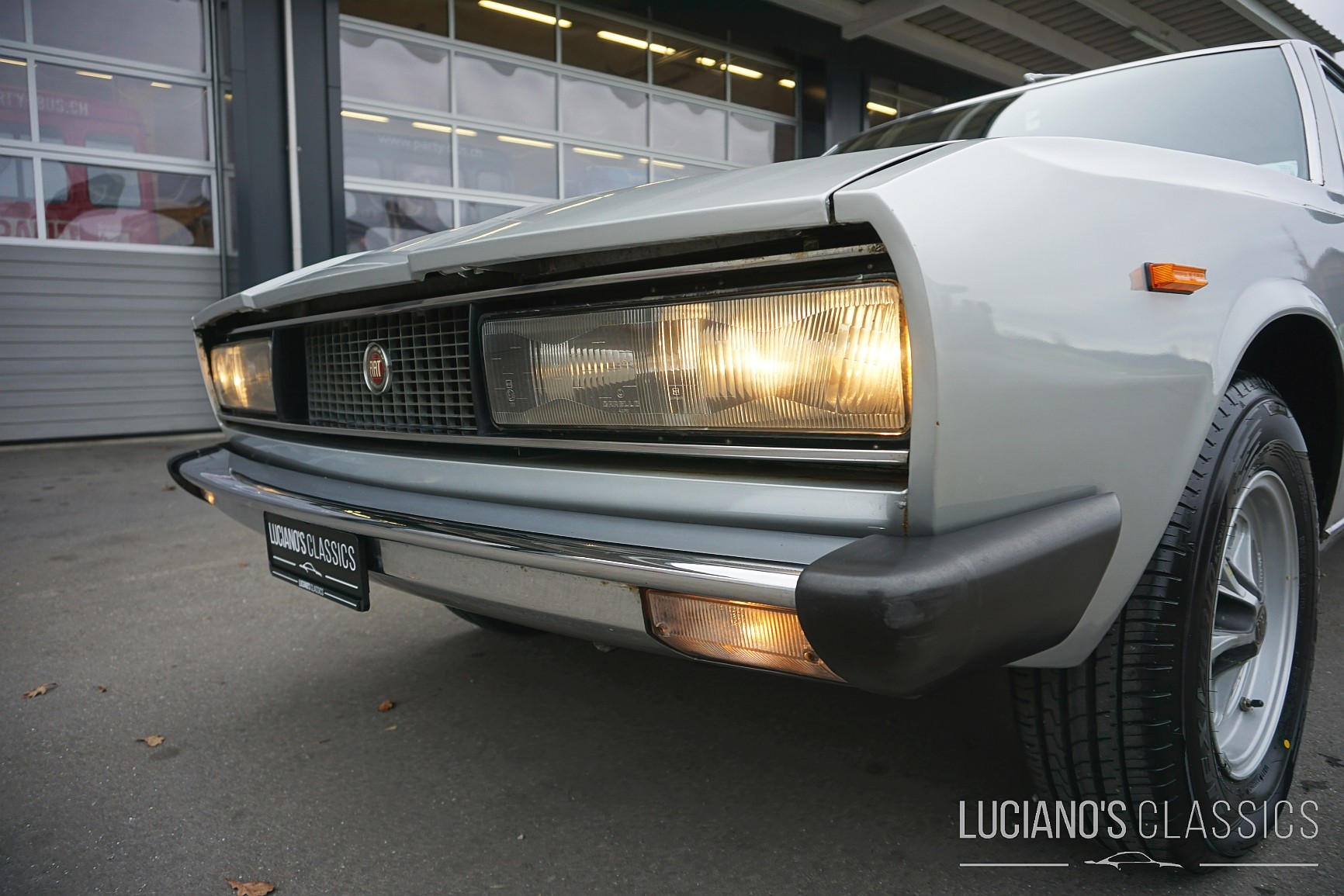 FIAT 130 Coupé-image-9