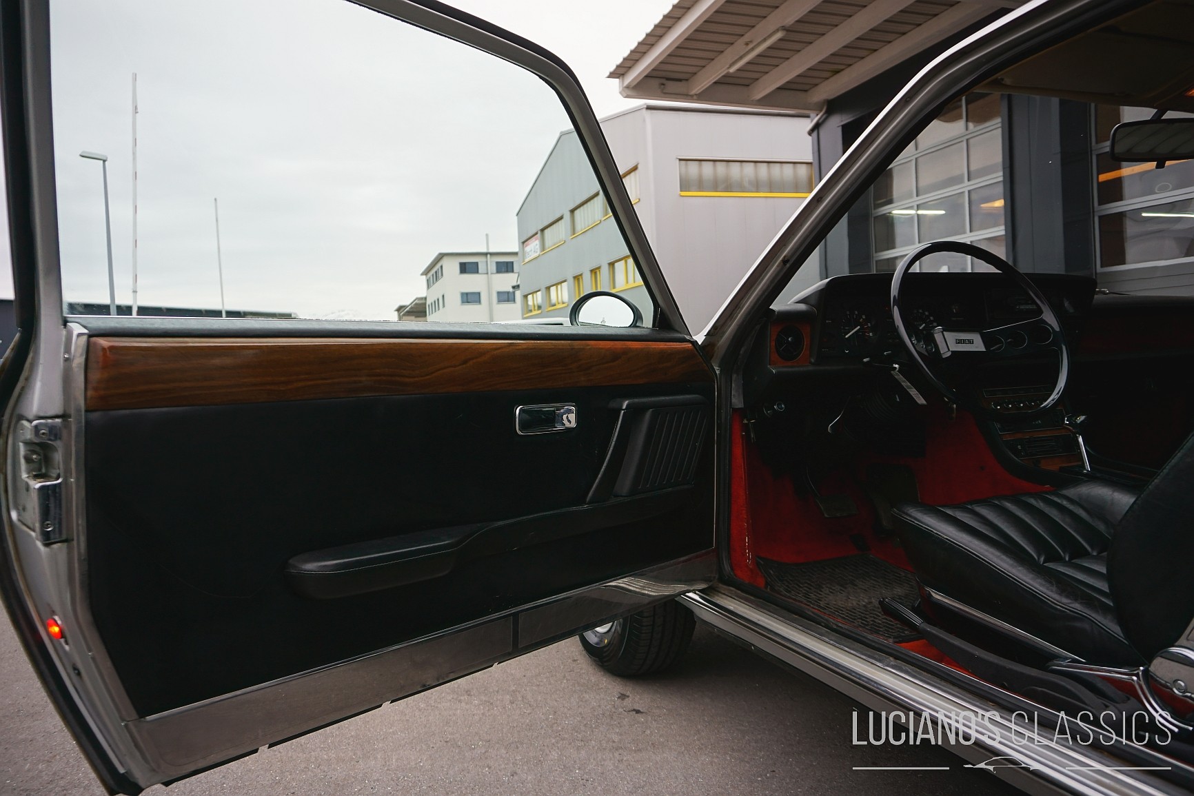 FIAT 130 Coupé-image-18
