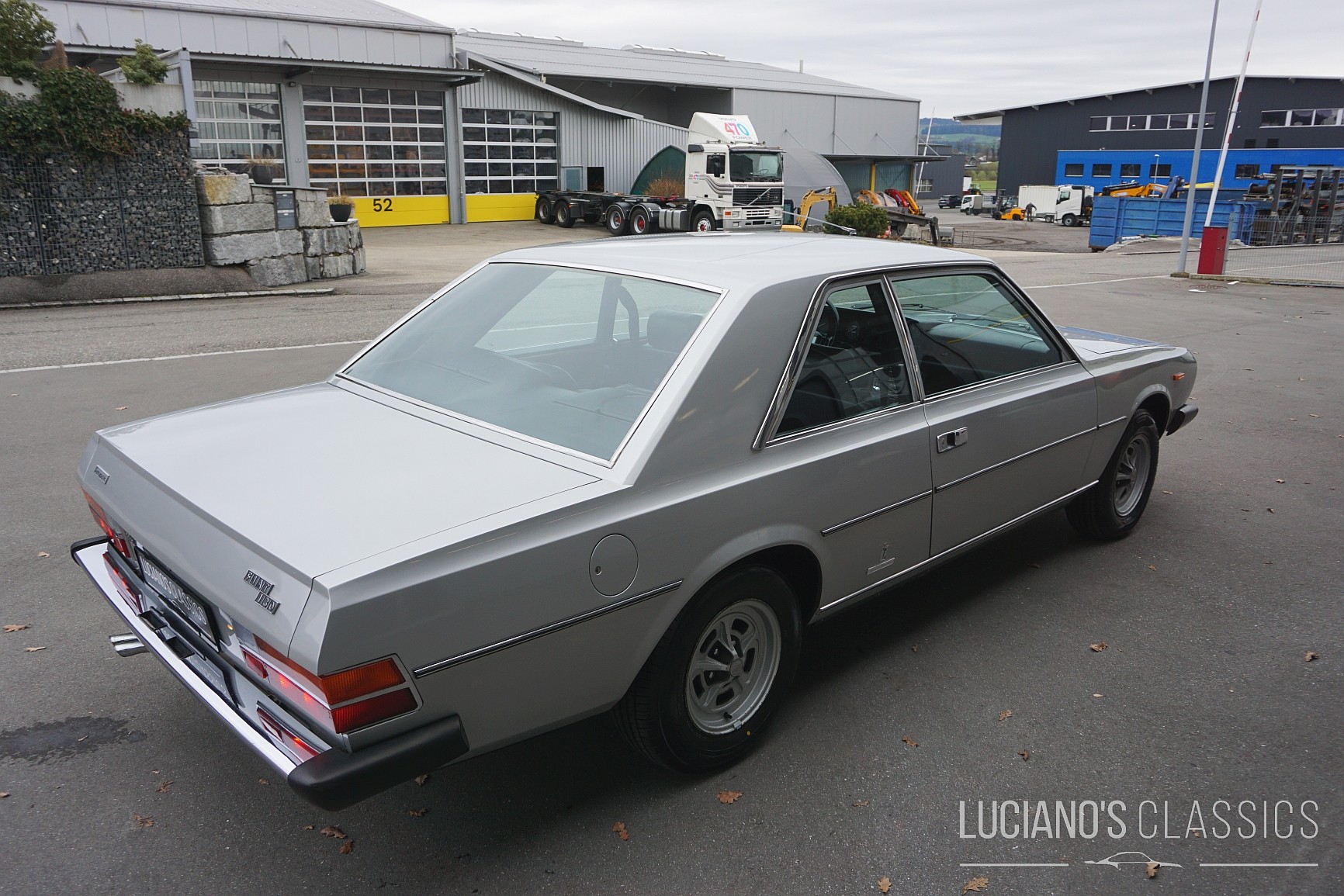 FIAT 130 Coupé-image-5