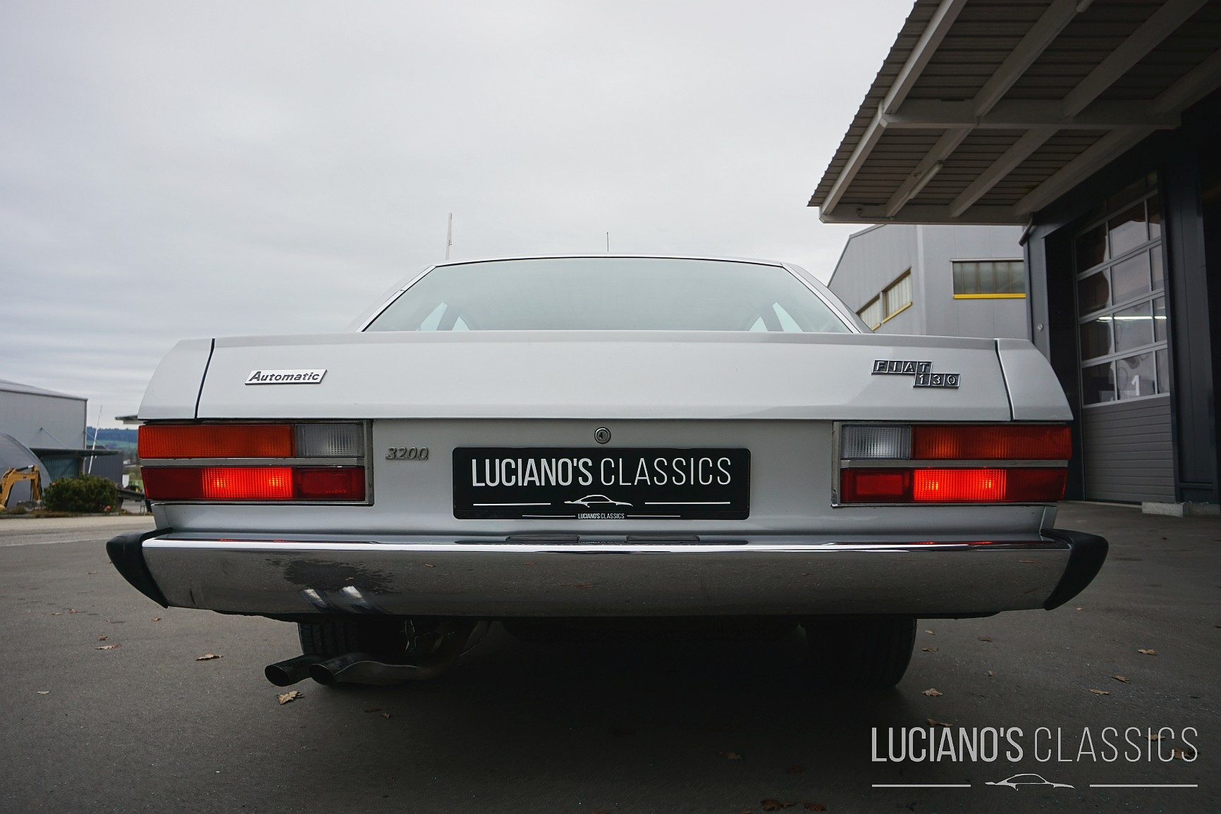 FIAT 130 Coupé-image-4