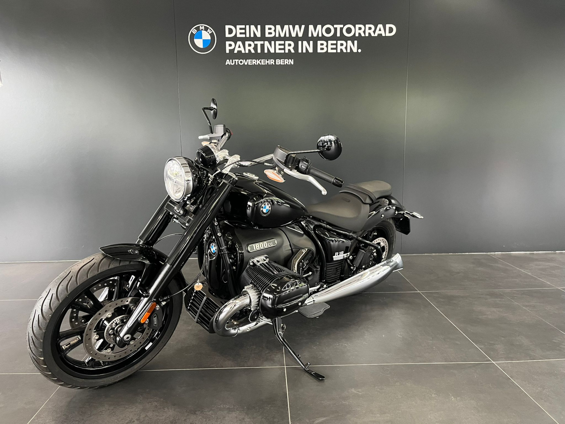 BMW R 18-showroom-element-2