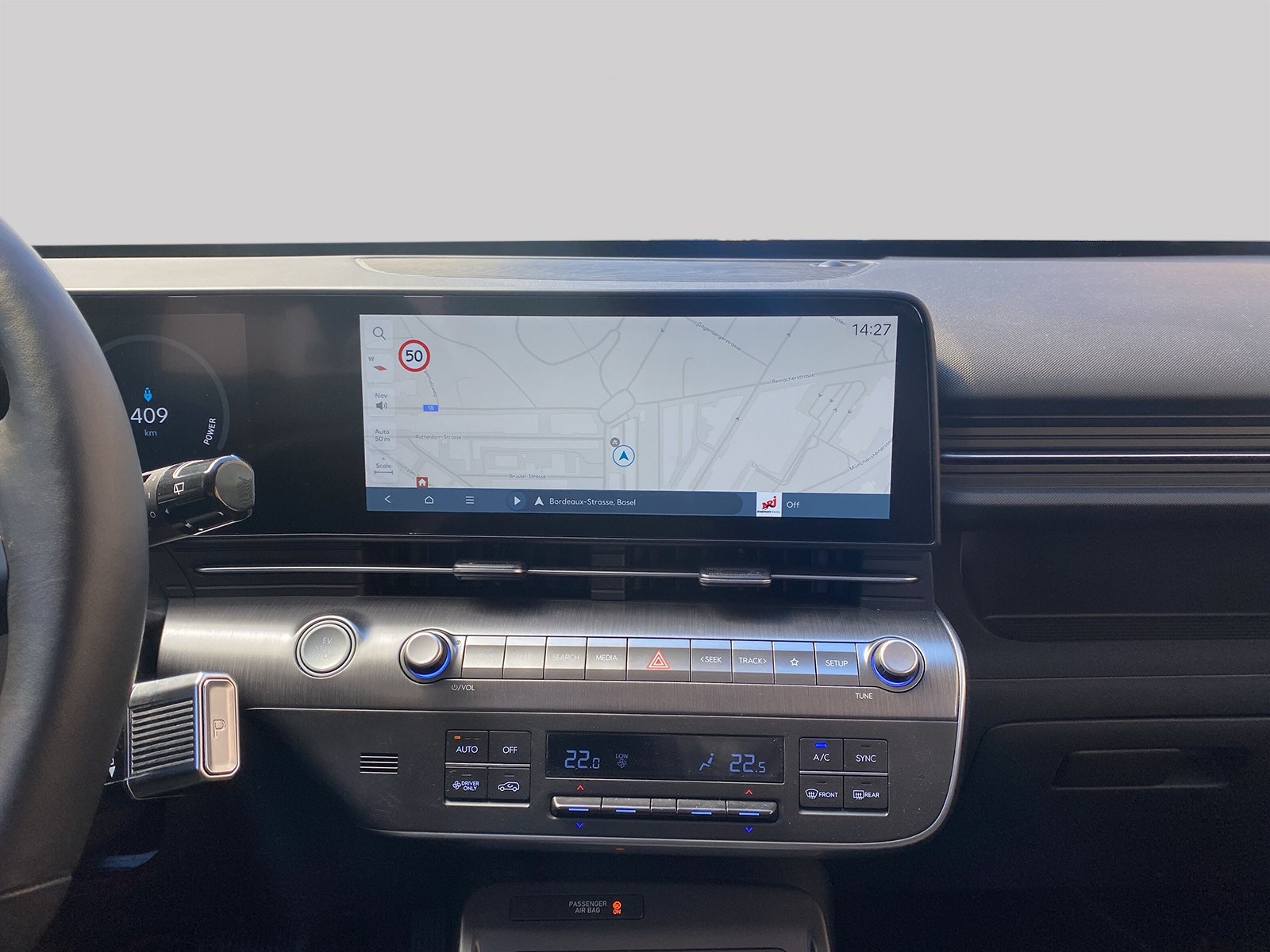 HYUNDAI Kona EV 65.4 kWh Origo-image-10