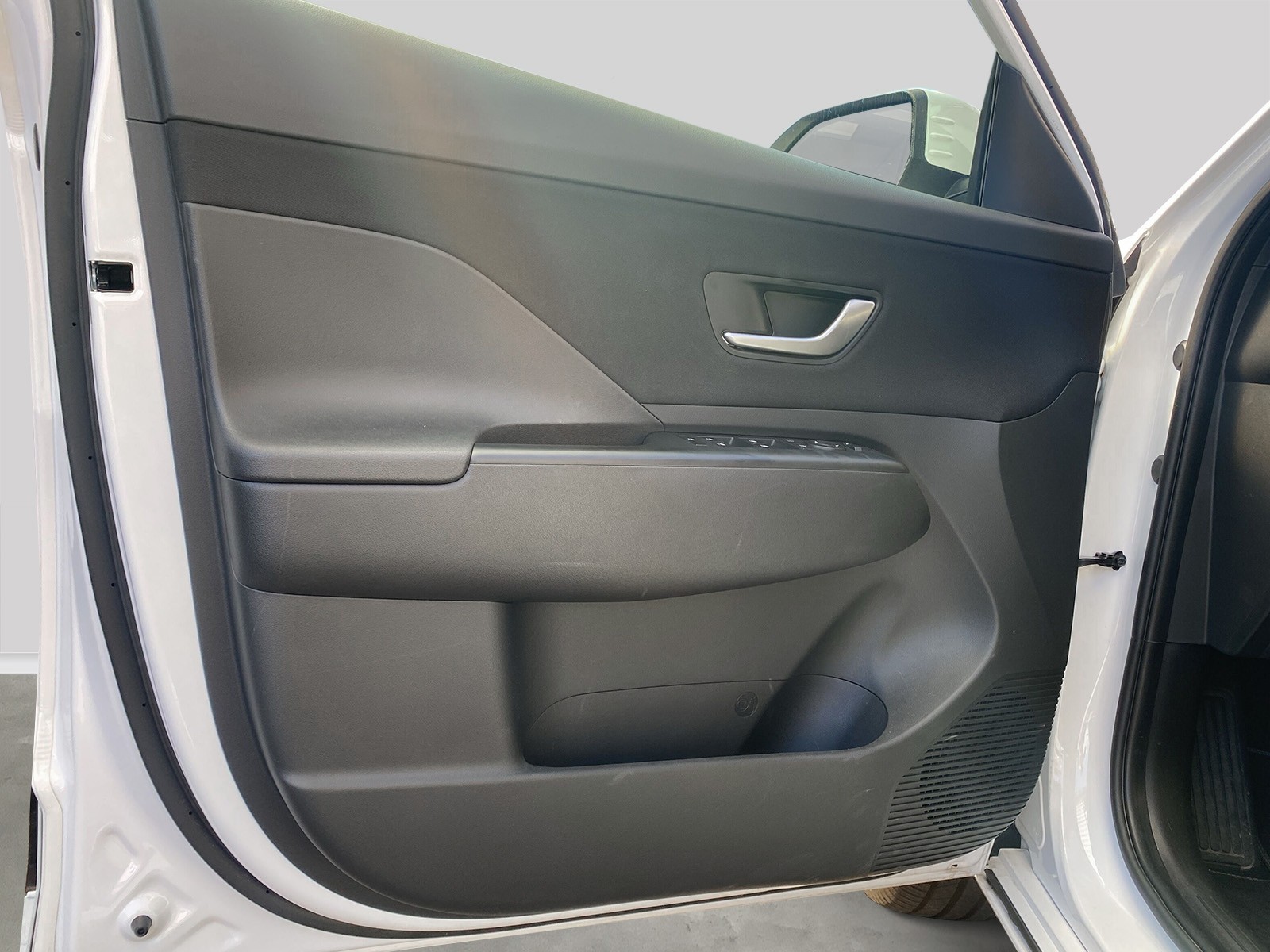 HYUNDAI Kona EV 65.4 kWh Origo-image-6