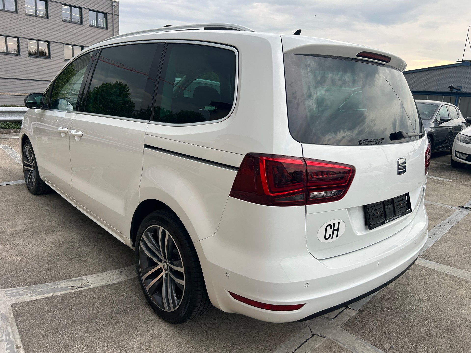 SEAT Alhambra 2.0 TDI FR Line 4Drive-image-2
